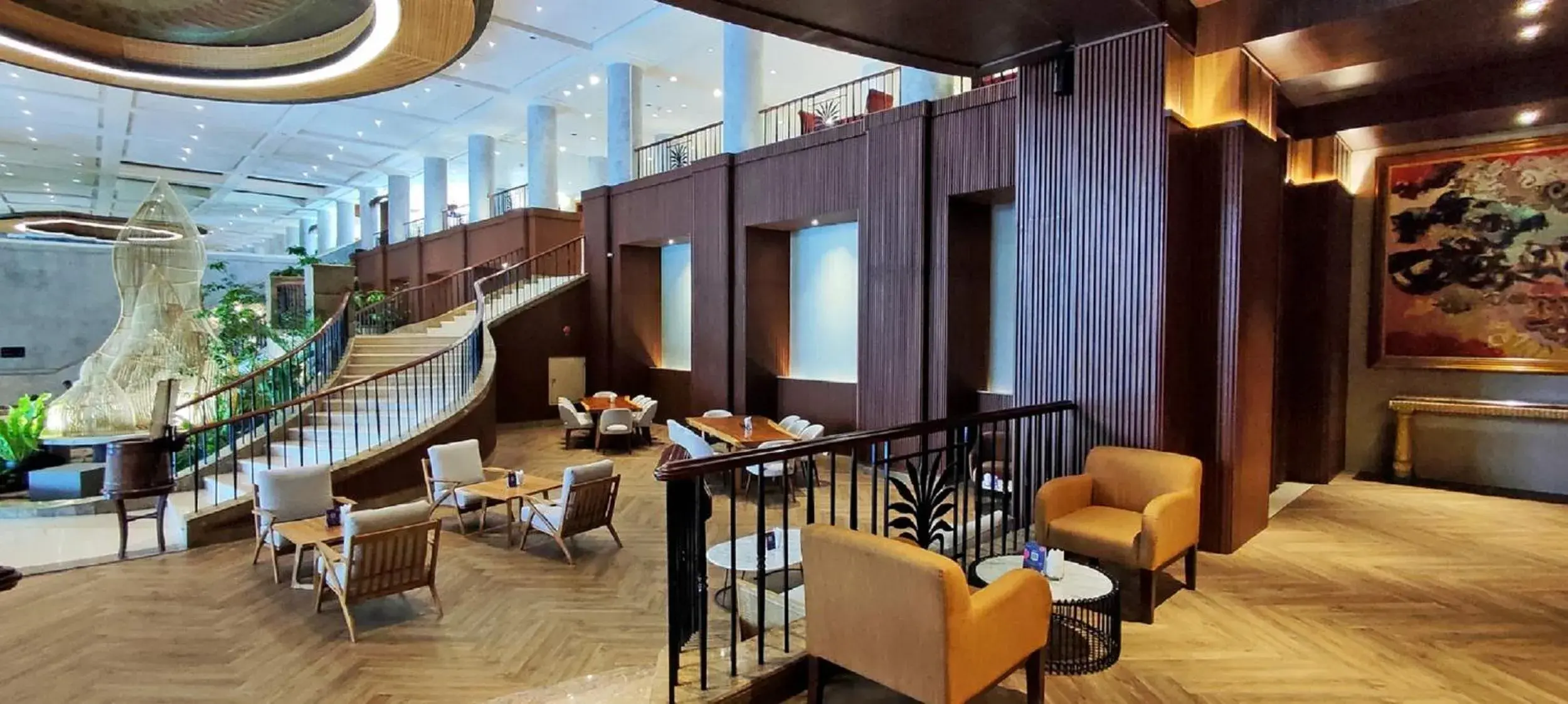 Lounge or bar in Mangkuluhur ARTOTEL SUITES Lounge or bar in Mangkuluhur ARTOTEL SUITES