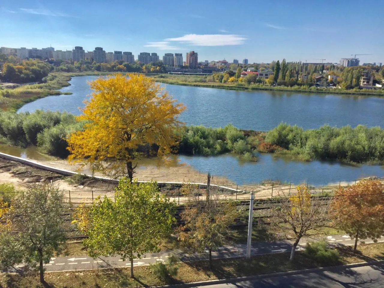 Lake view in Brater Luxury