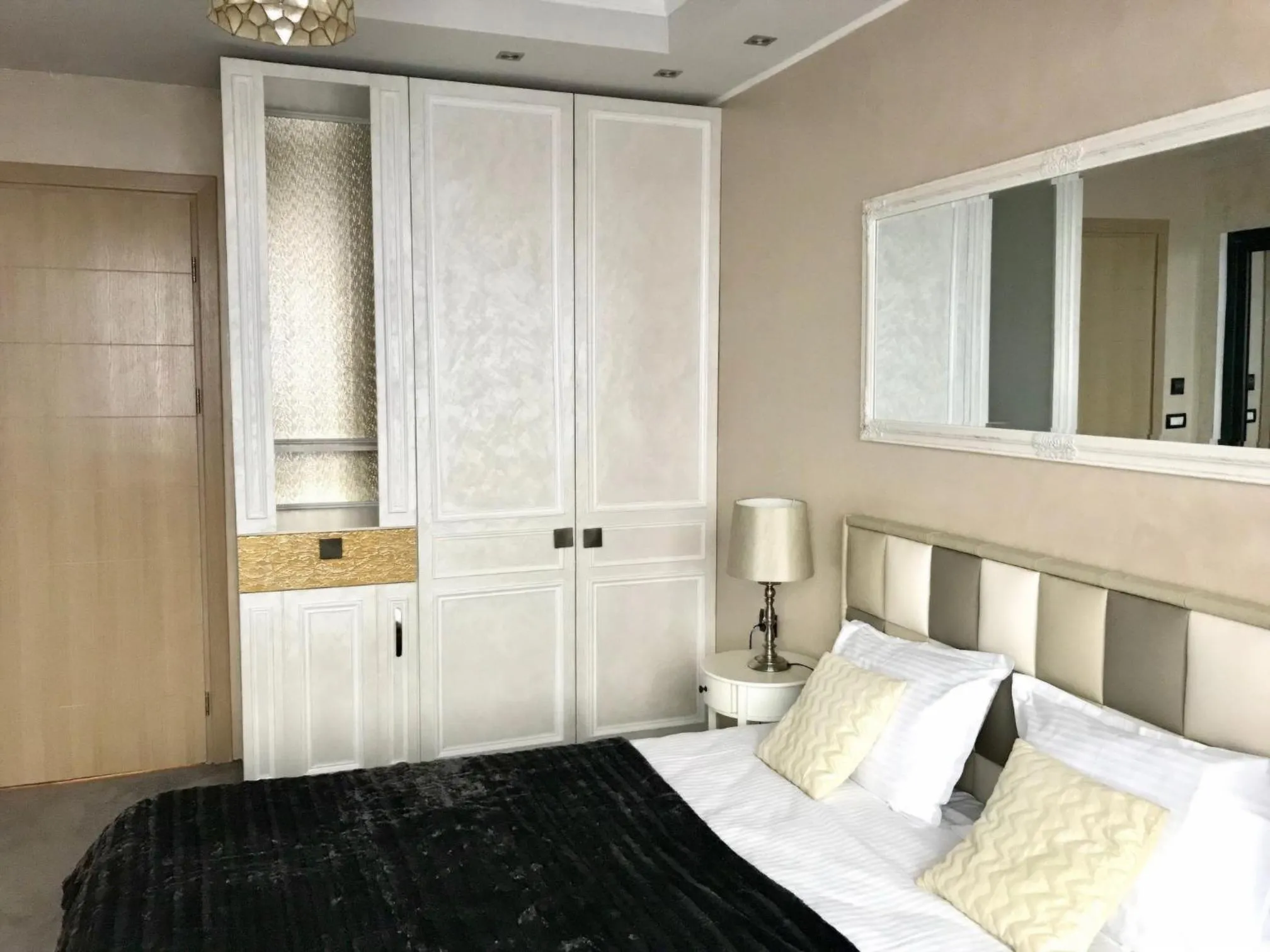 Bedroom, Bed in Brater Luxury