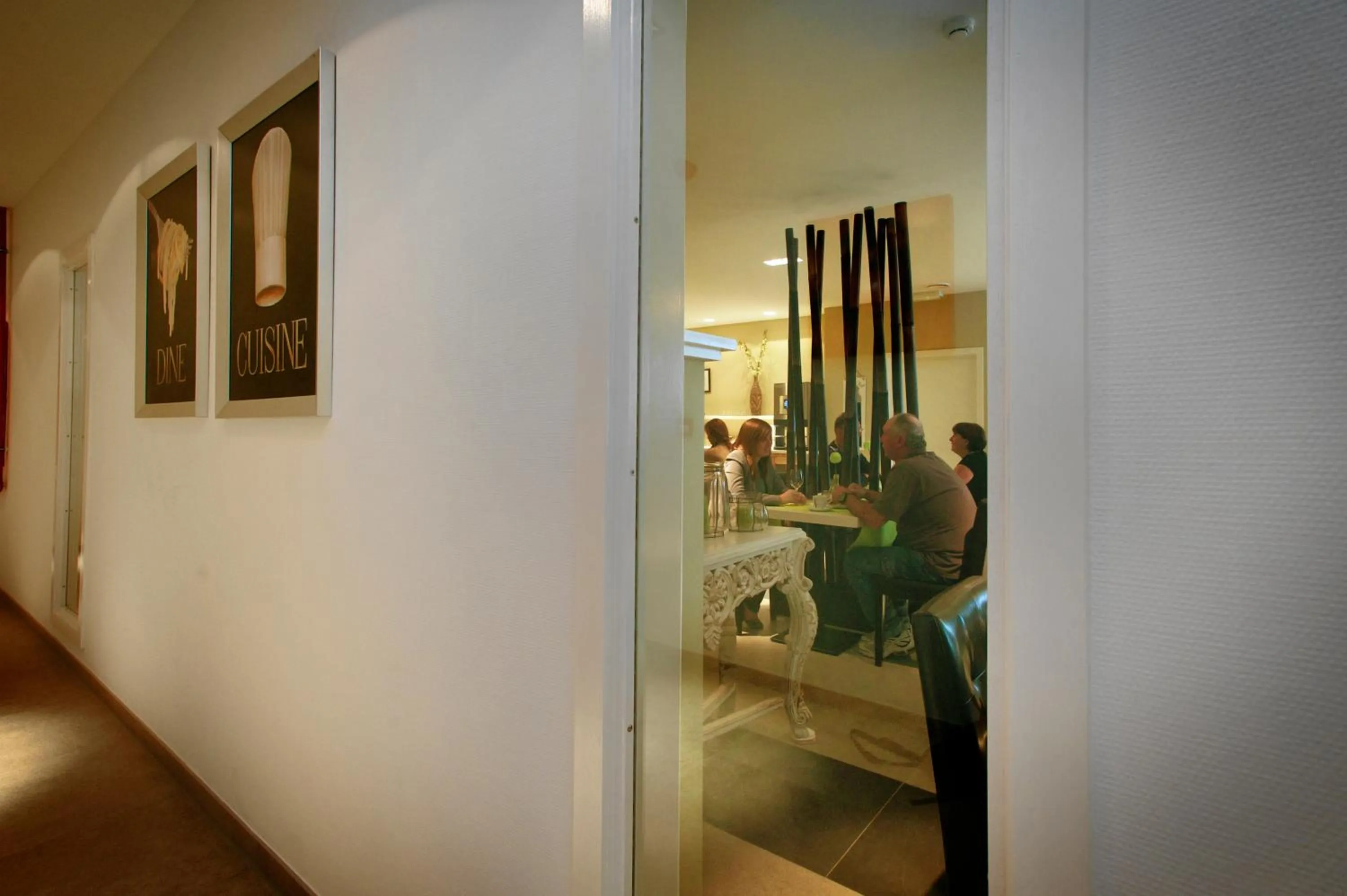 Restaurant/places to eat in Hotel De Maaskant