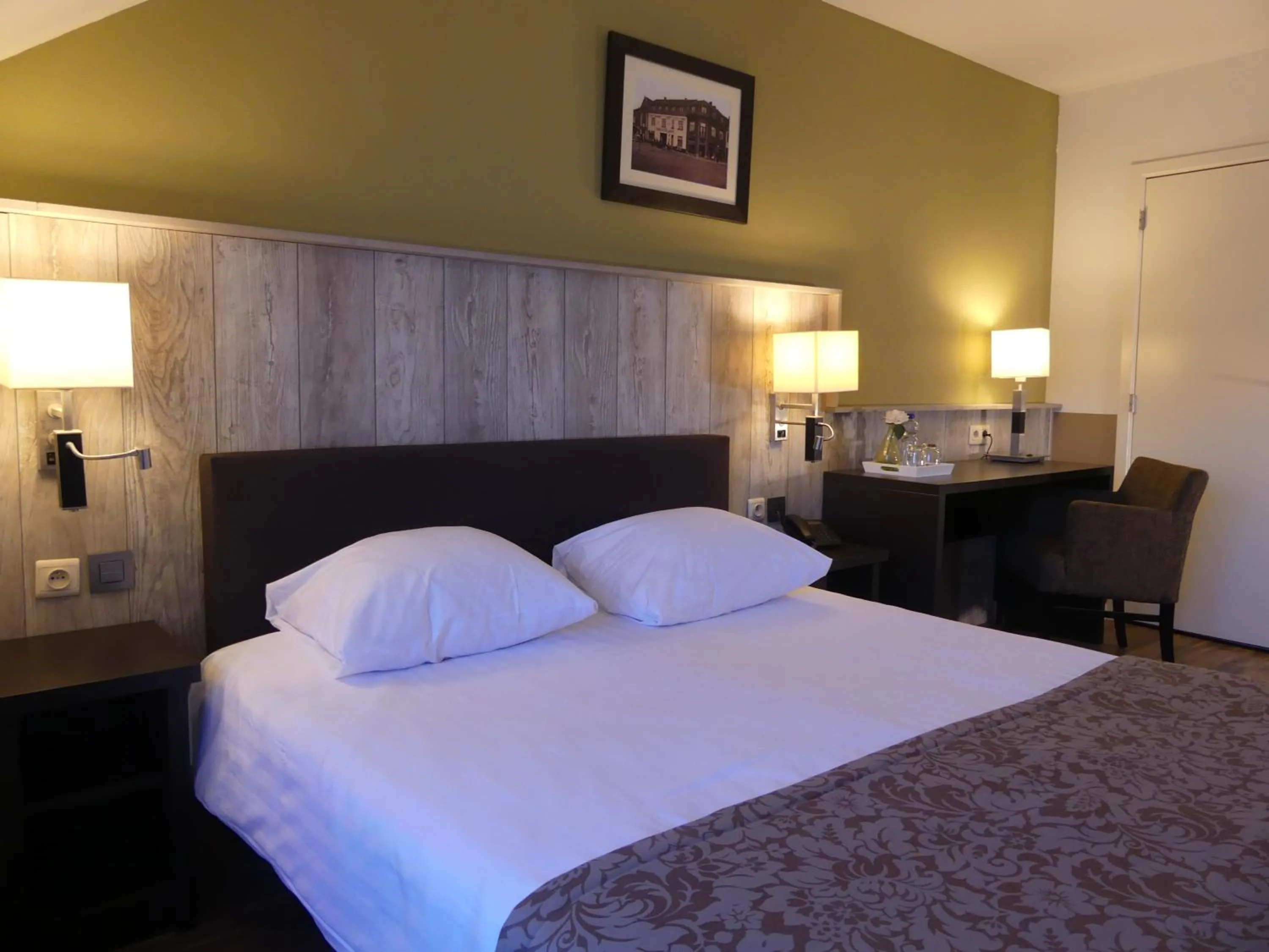 Bed in Hotel De Maaskant