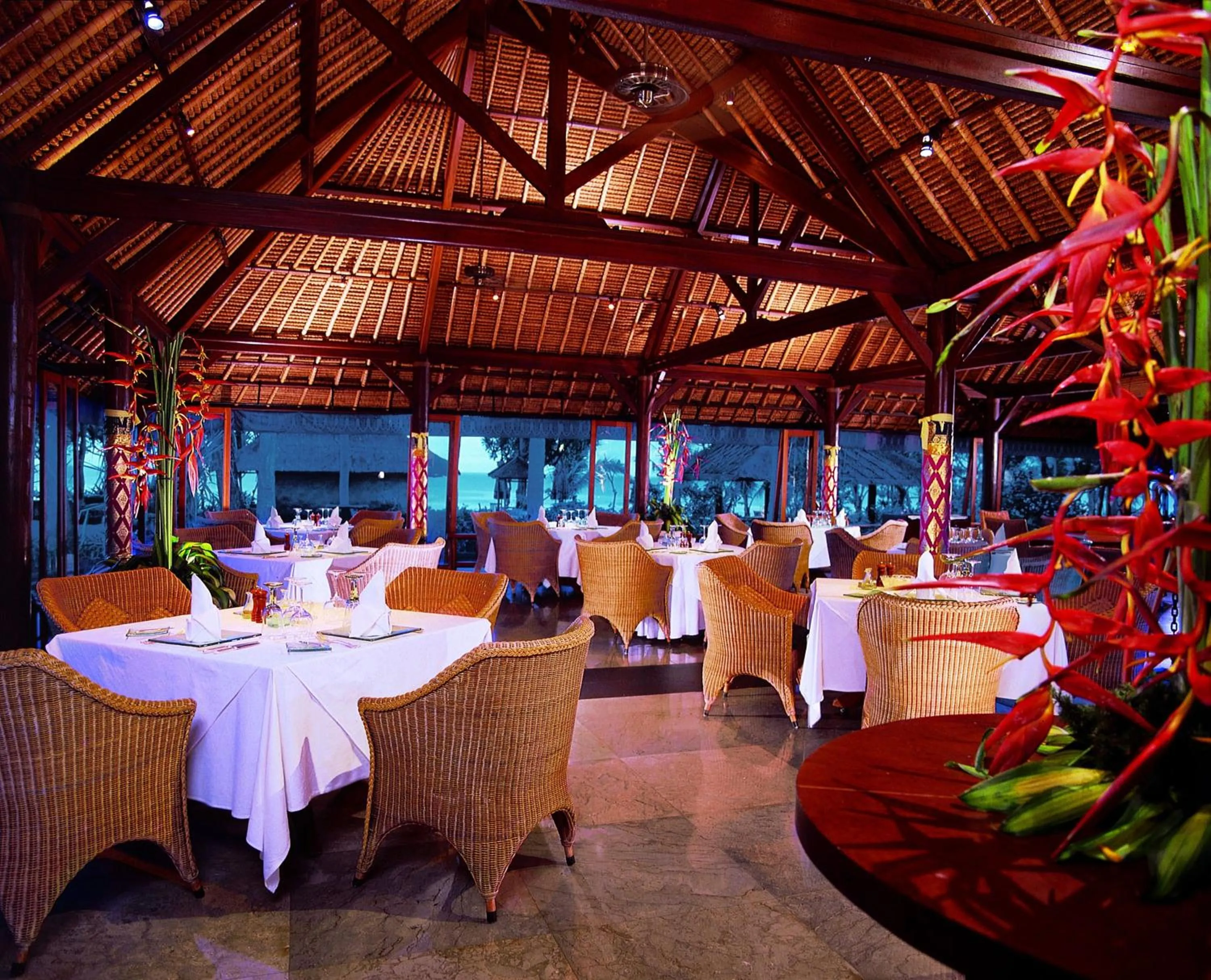 Dining area in The Oberoi Beach Resort, Bali