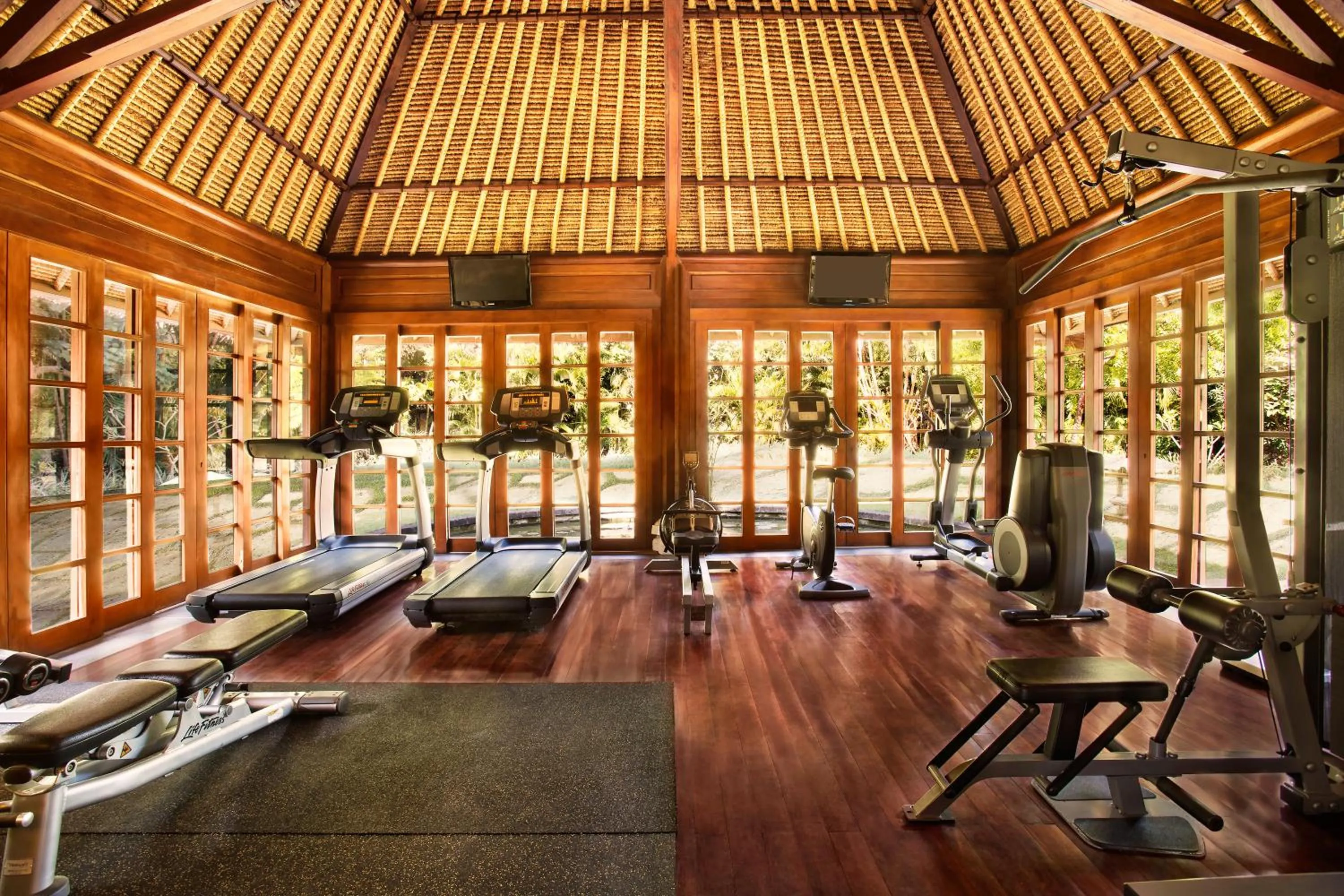 Fitness centre/facilities in The Oberoi Beach Resort, Bali