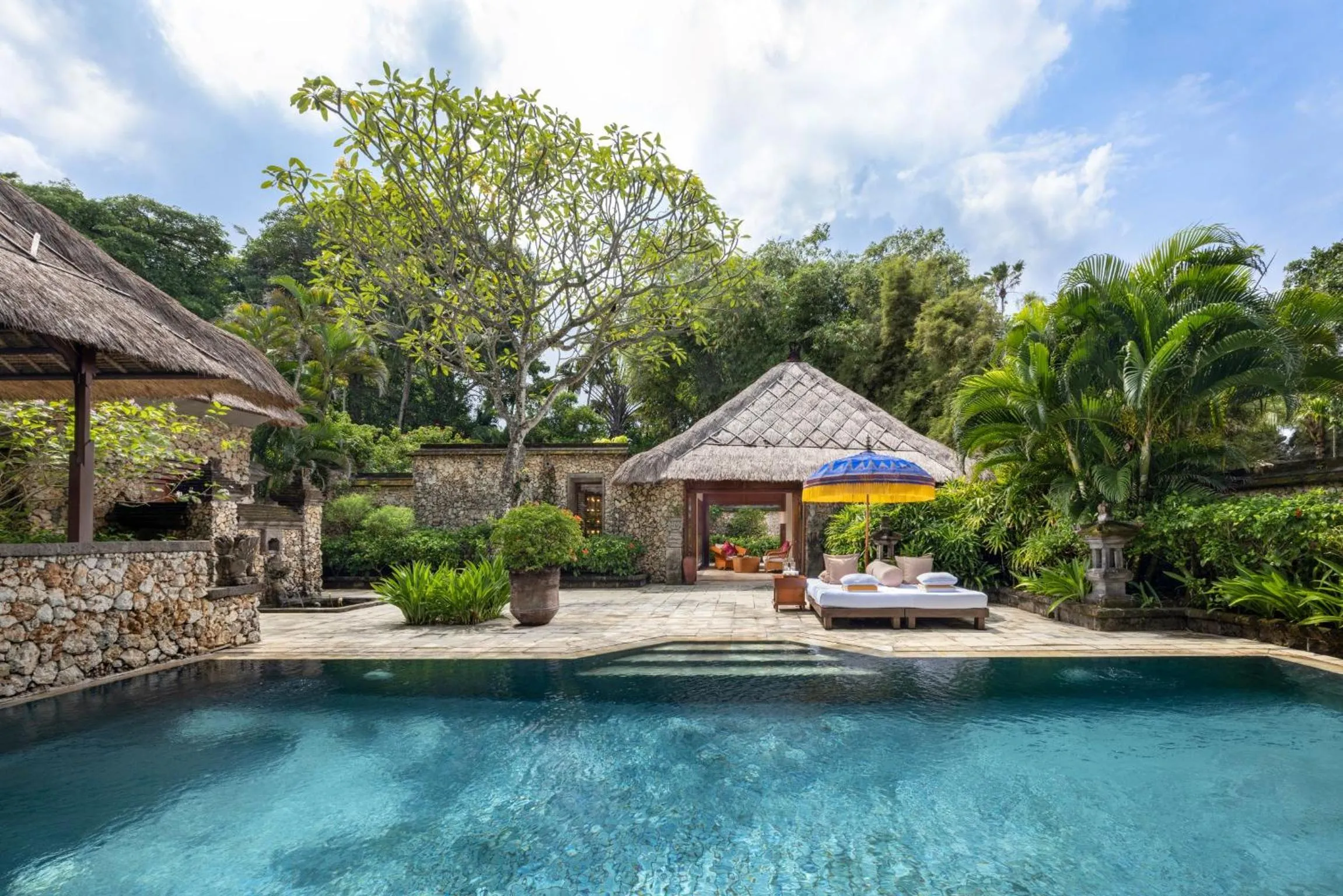 Swimming pool in The Oberoi Beach Resort, Bali
