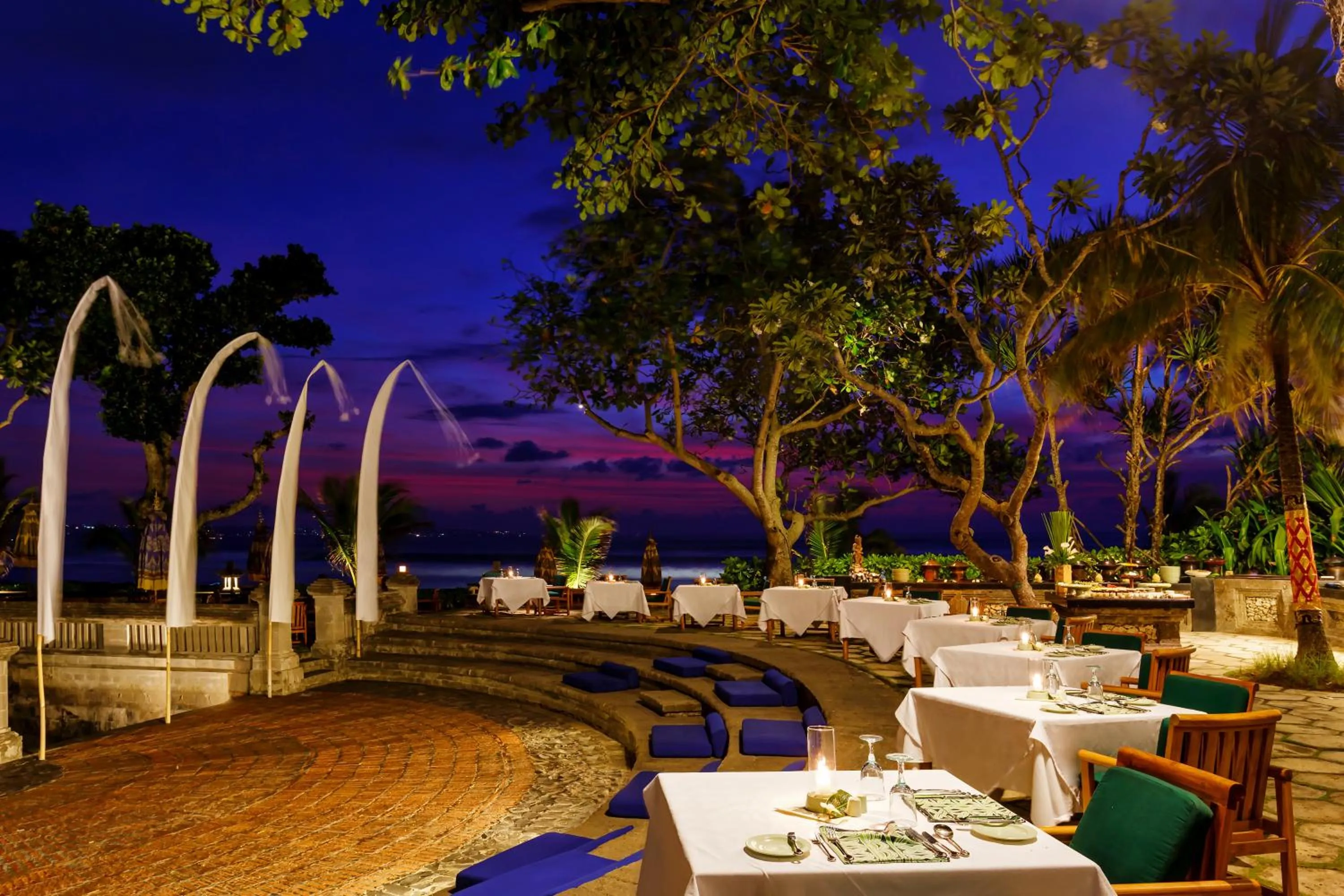 Dining area in The Oberoi Beach Resort, Bali