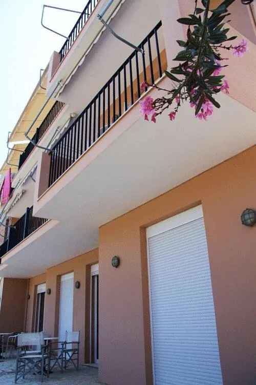 Property building in Alexander Apartments