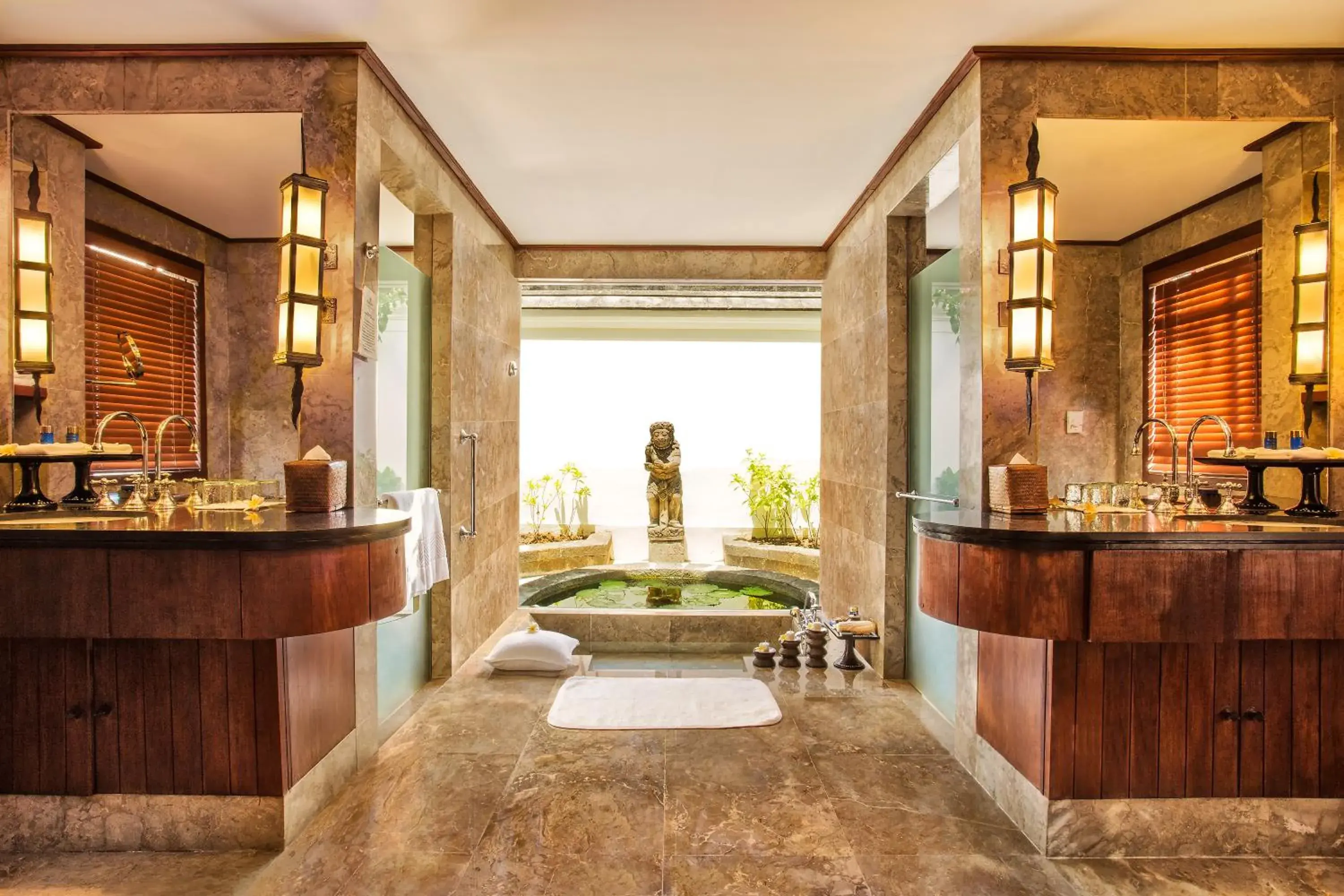 Bathroom in The Oberoi Beach Resort, Lombok Bathroom in The Oberoi Beach Resort, Lombok