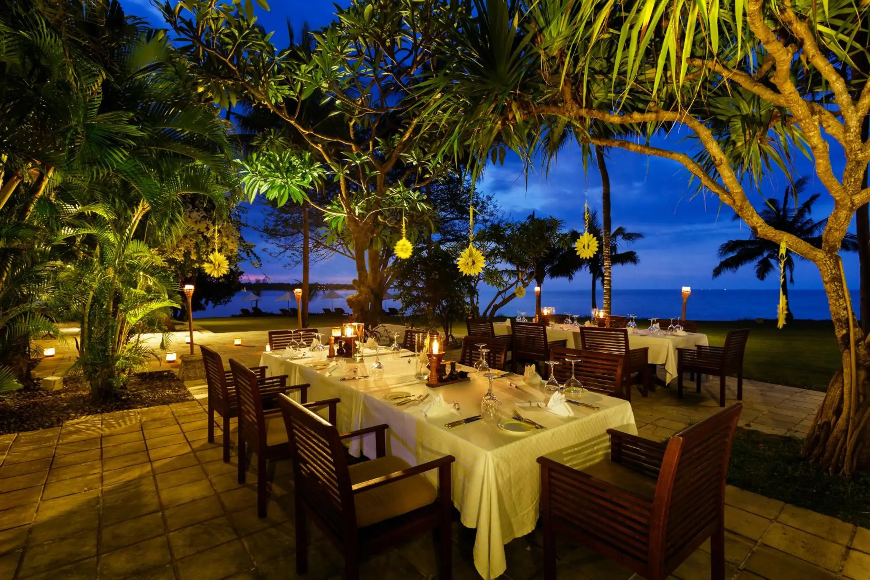 Restaurant/places to eat in The Oberoi Beach Resort, Lombok Restaurant/places to eat in The Oberoi Beach Resort, Lombok