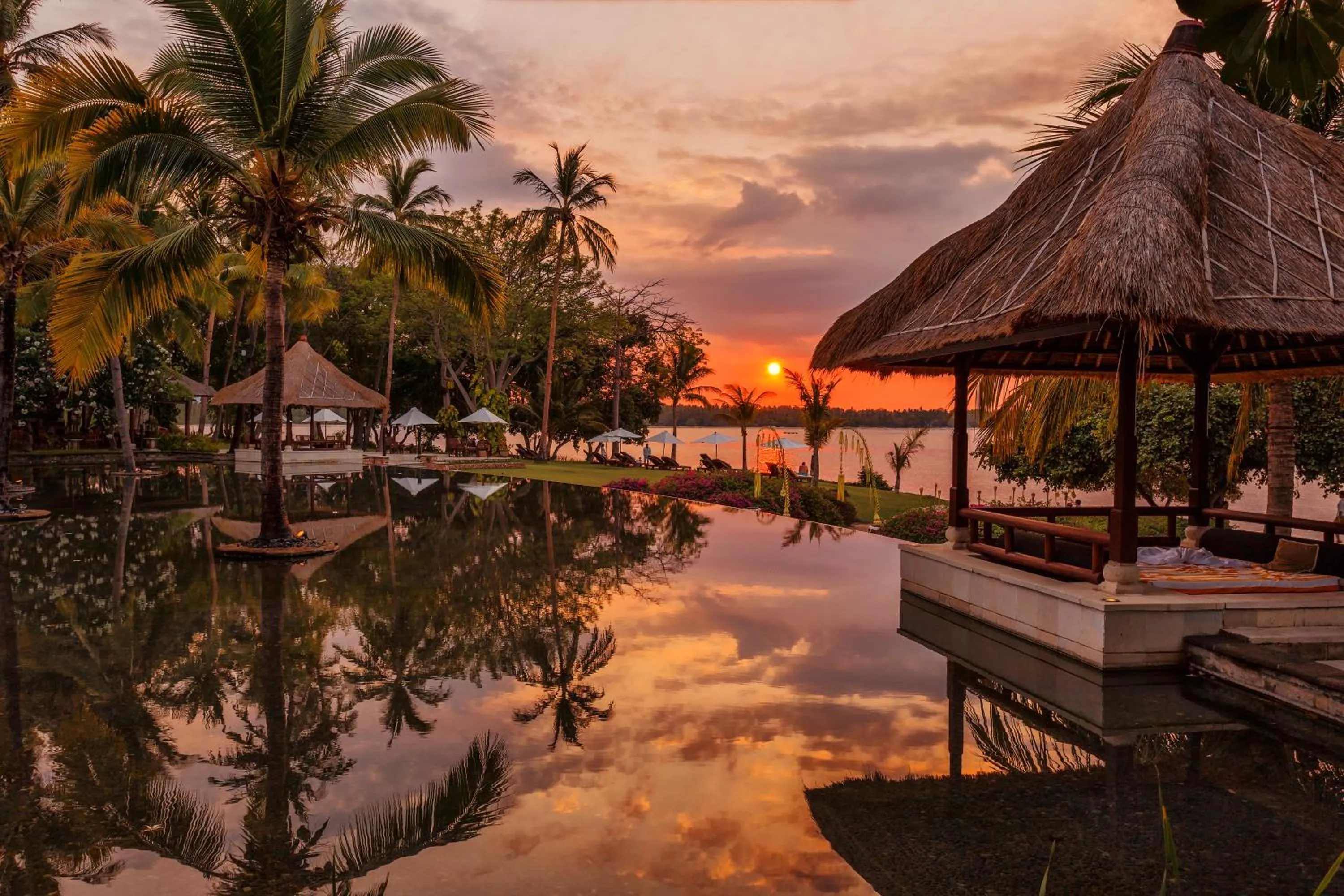 Swimming pool in The Oberoi Beach Resort, Lombok