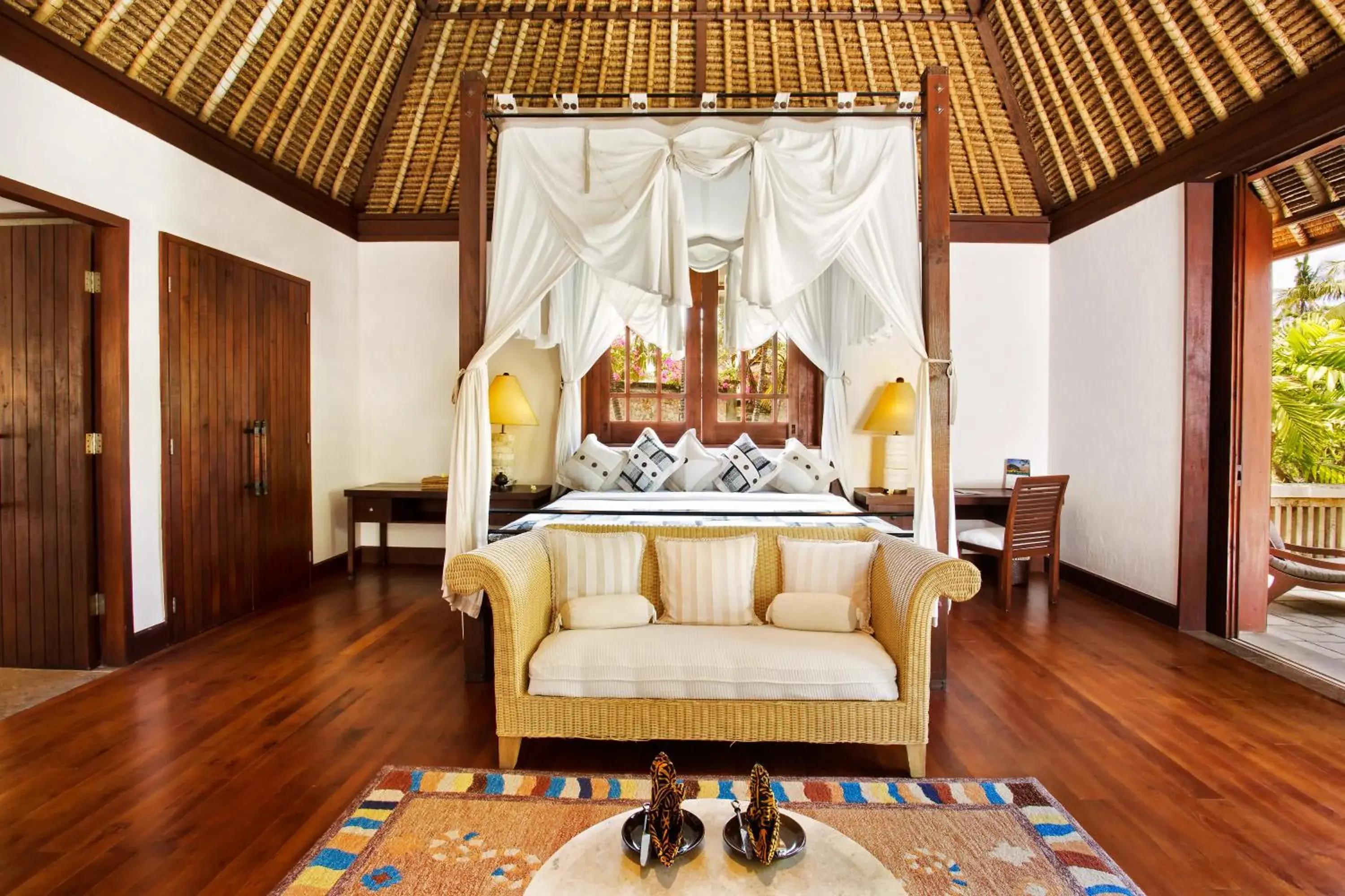 Bed in The Oberoi Beach Resort, Lombok Bed in The Oberoi Beach Resort, Lombok