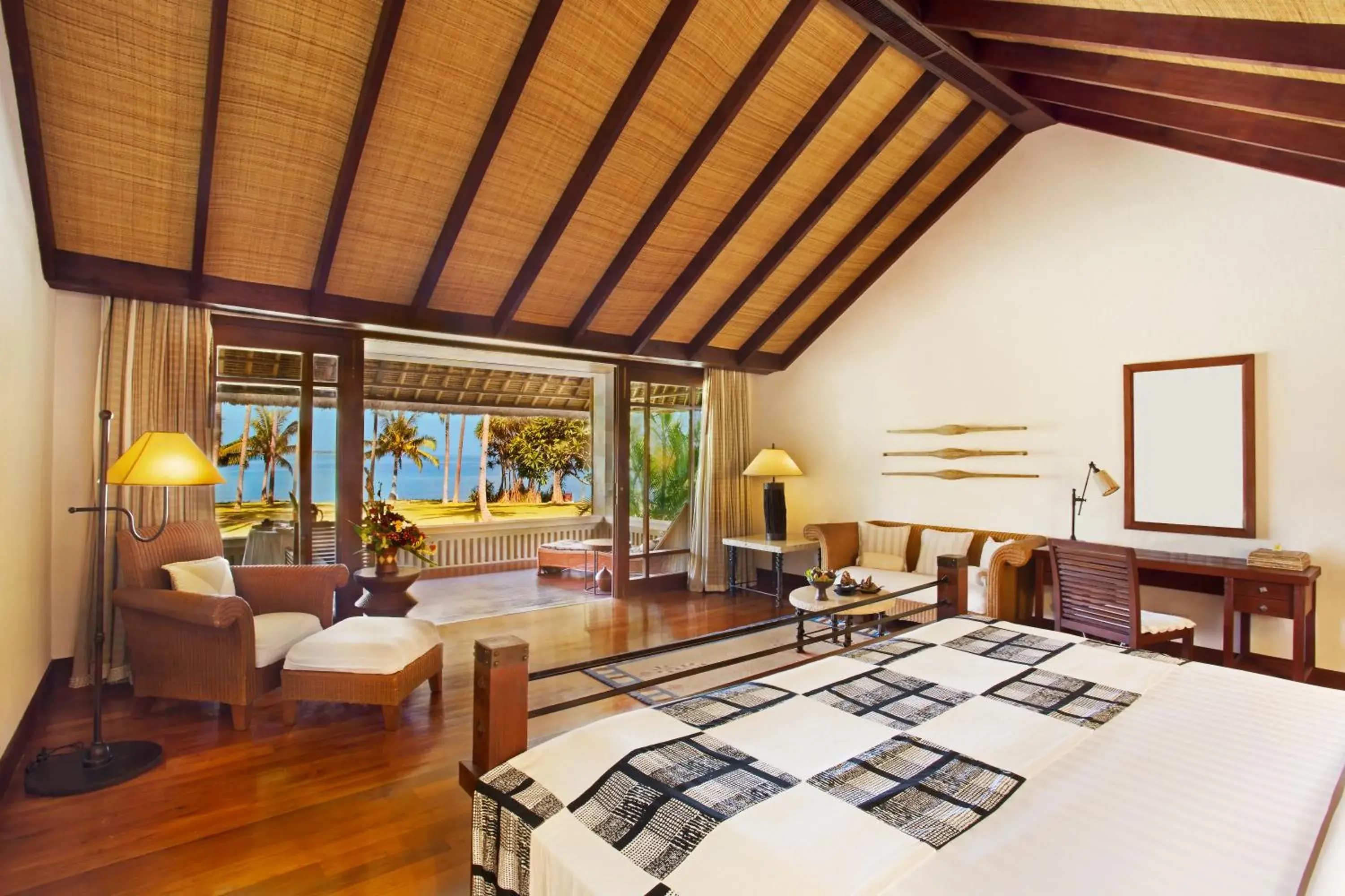 Bedroom, Bed in The Oberoi Beach Resort, Lombok Bedroom, Bed in The Oberoi Beach Resort, Lombok