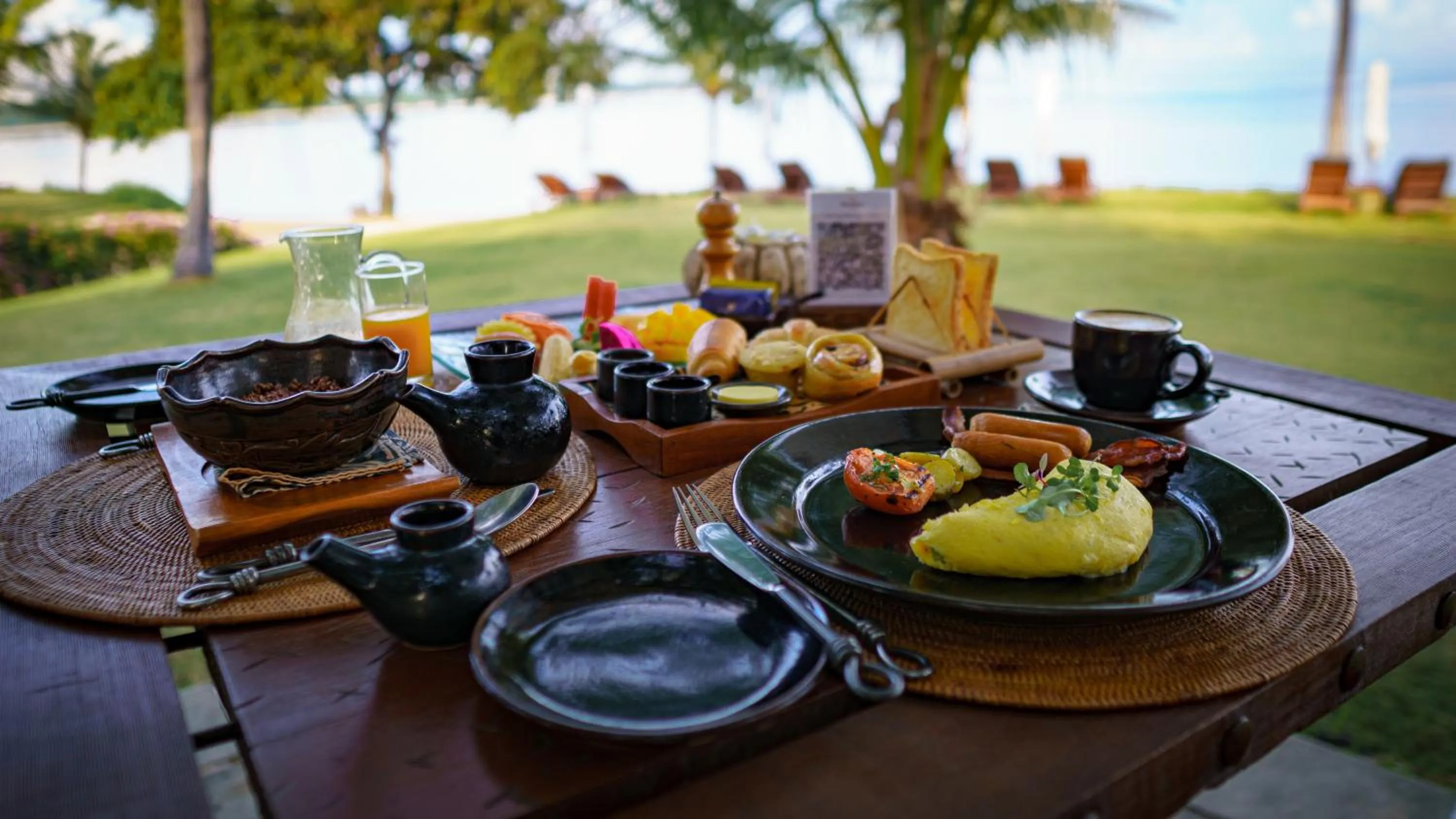 Breakfast in The Oberoi Beach Resort, Lombok