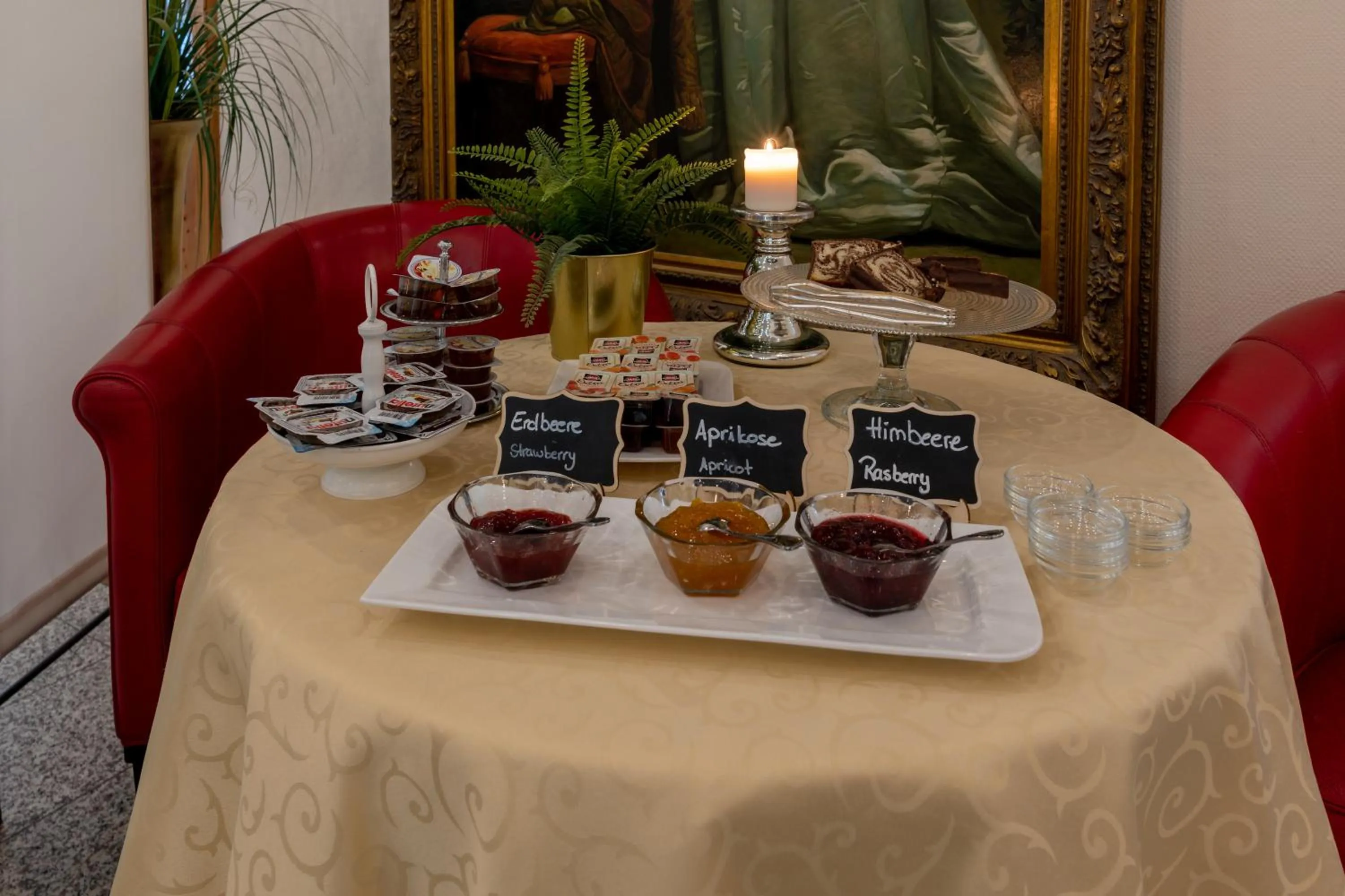 Breakfast in Residenz Royal