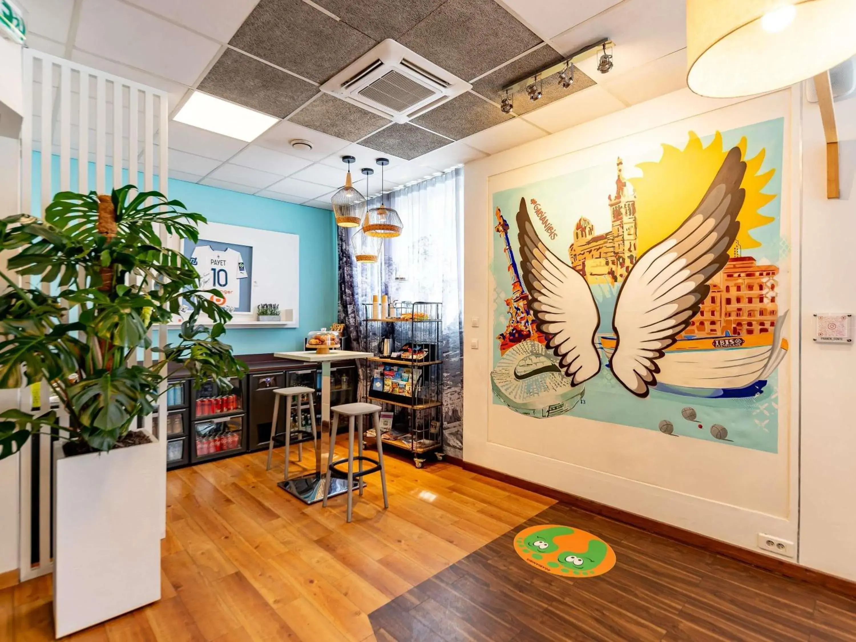 Property building in ibis Styles Marseille Centre Prado Place Castellane Property building in ibis Styles Marseille Centre Prado Place Castellane