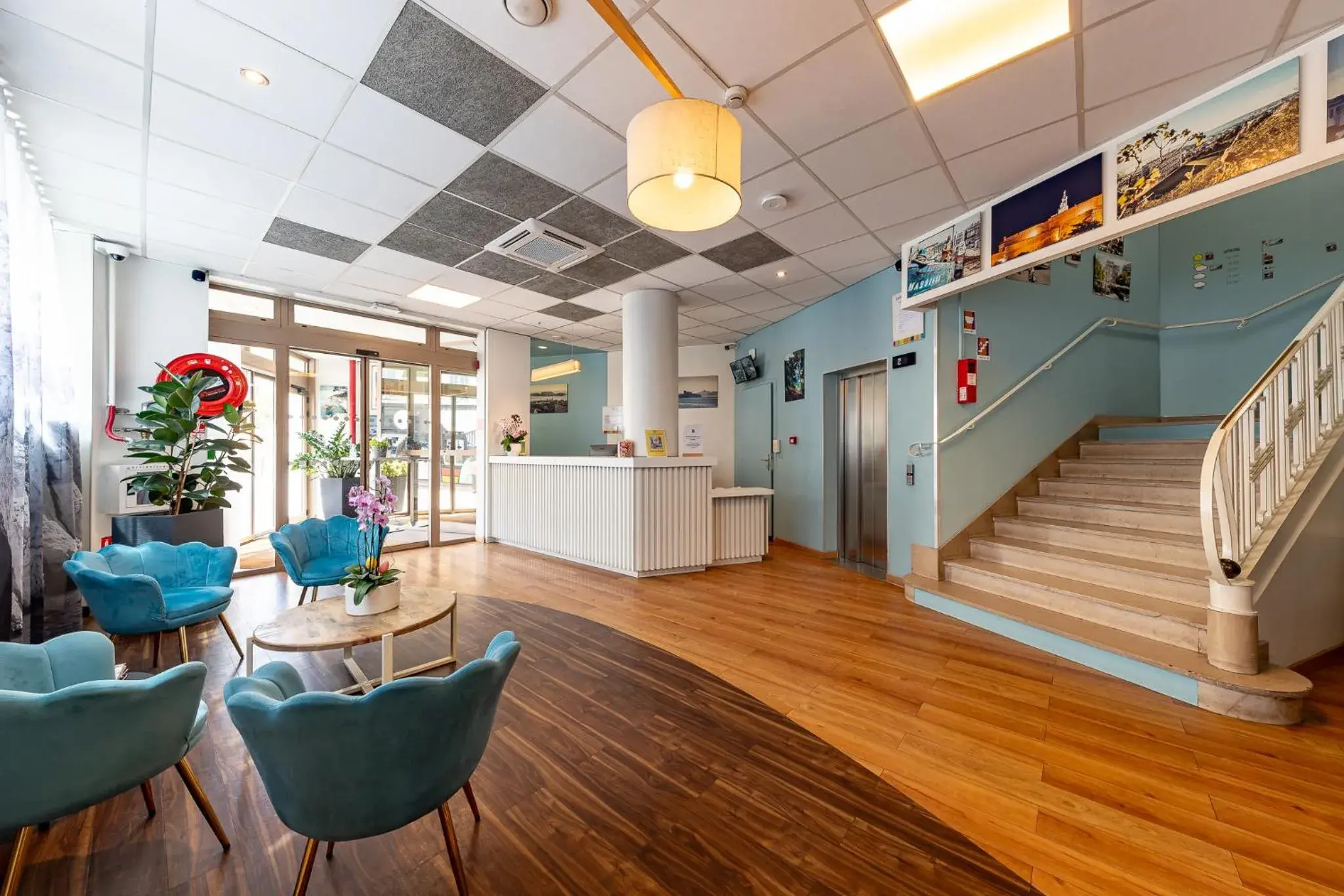 Lobby or reception in ibis Styles Marseille Centre Prado Place Castellane Lobby or reception in ibis Styles Marseille Centre Prado Place Castellane