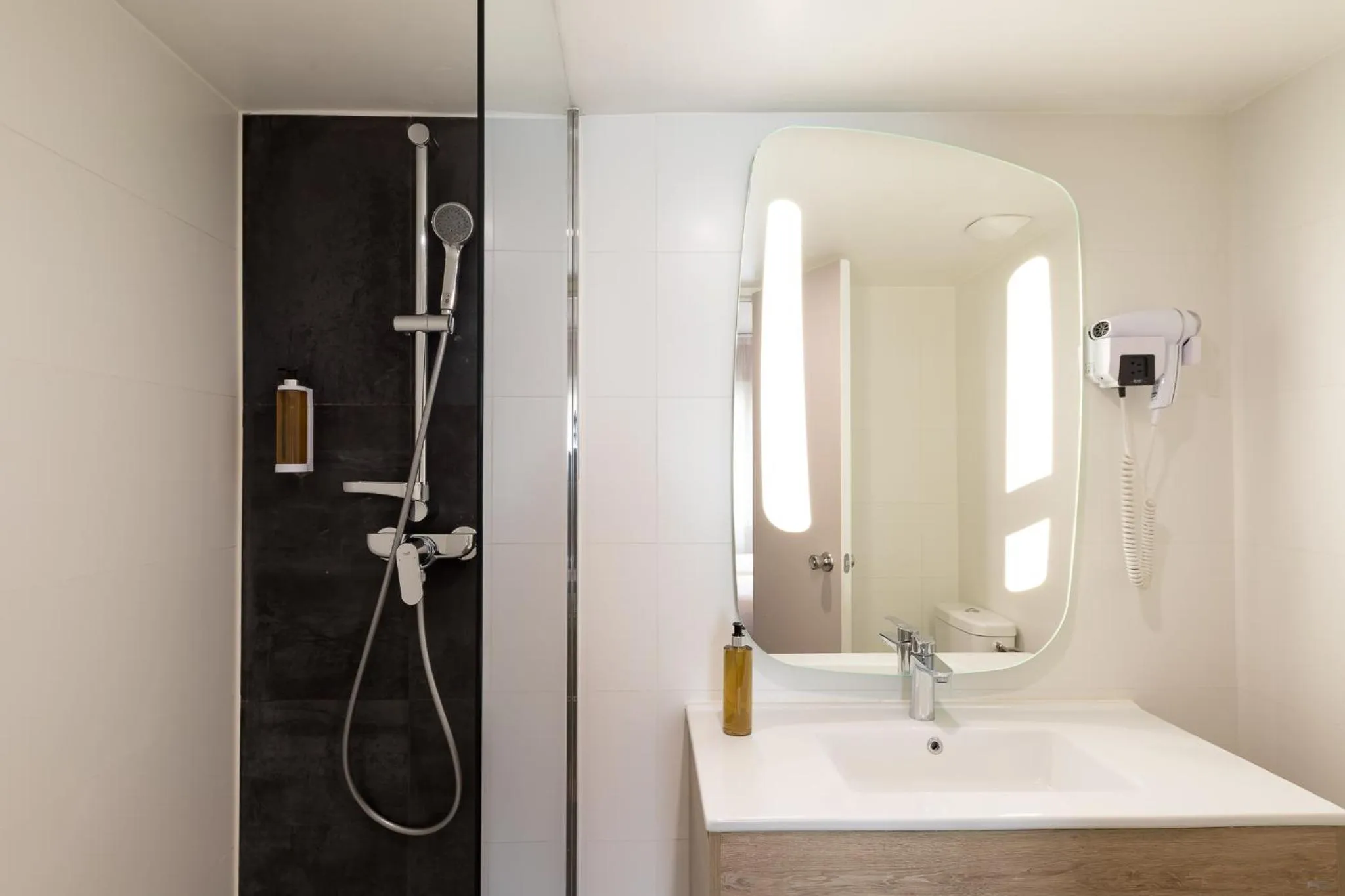 towels in ibis Styles Marseille Centre Prado Place Castellane