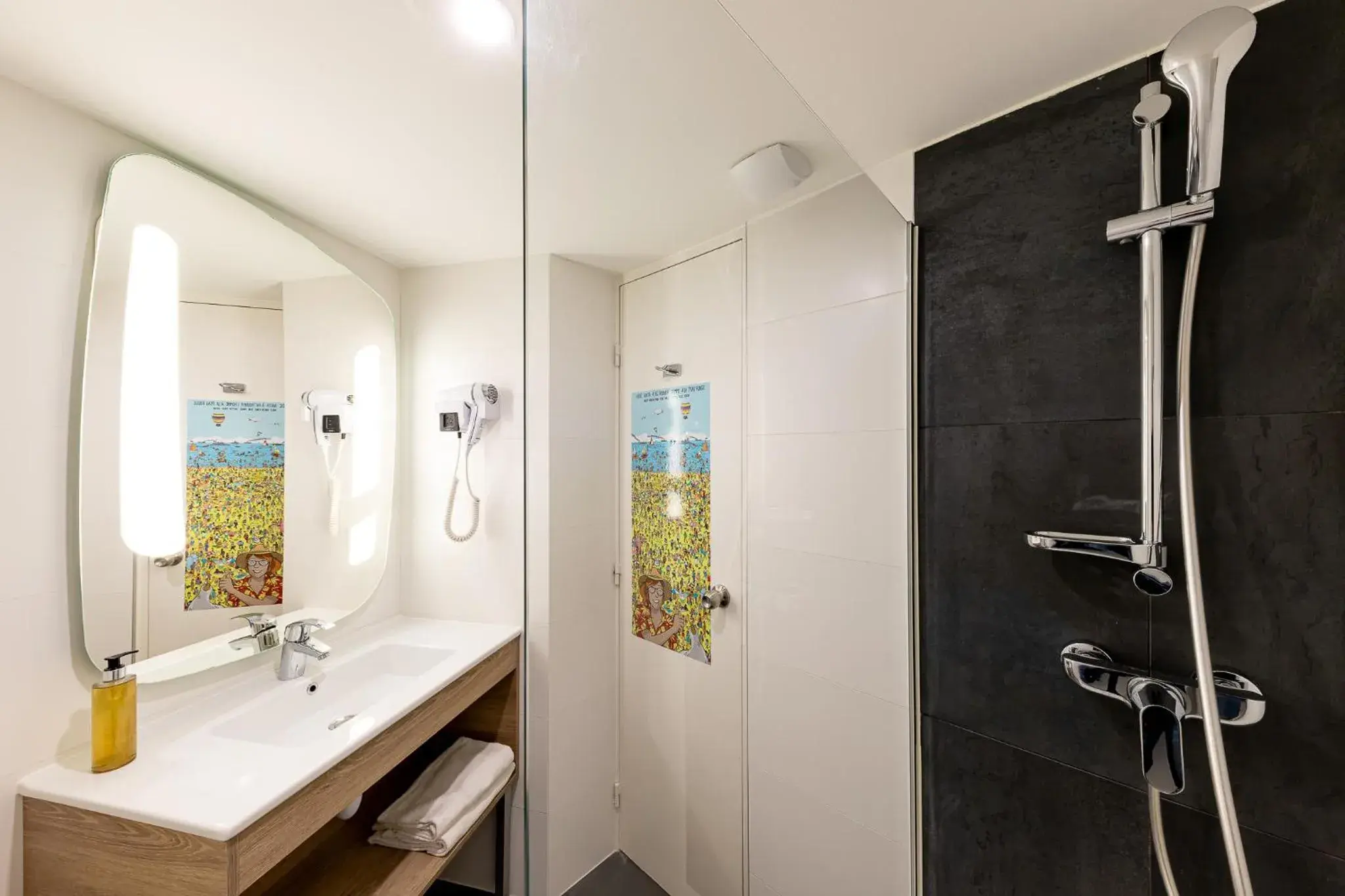 Bathroom in ibis Styles Marseille Centre Prado Place Castellane Bathroom in ibis Styles Marseille Centre Prado Place Castellane