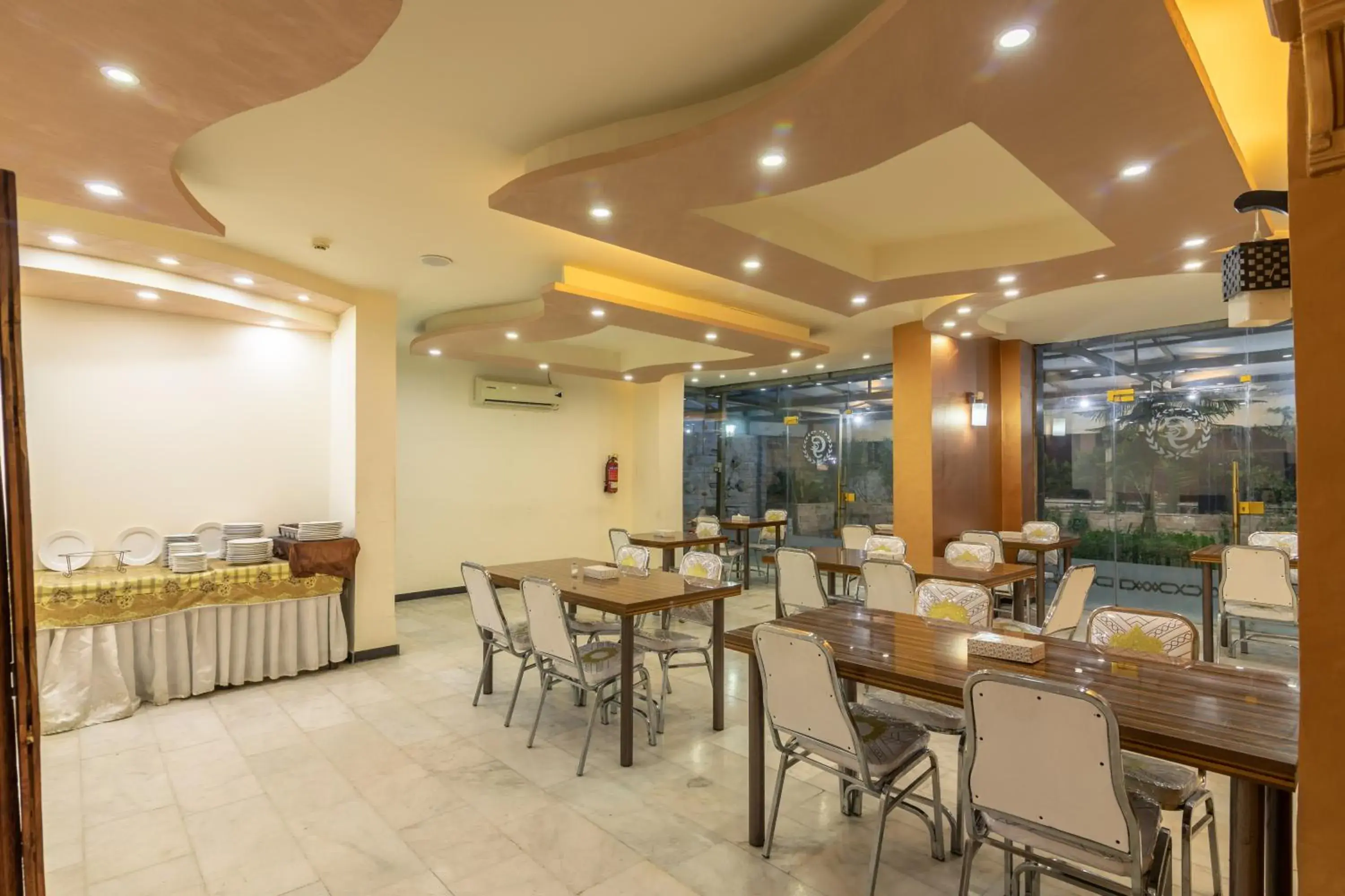 Restaurant/Places to Eat in Gardens Hotel Amman