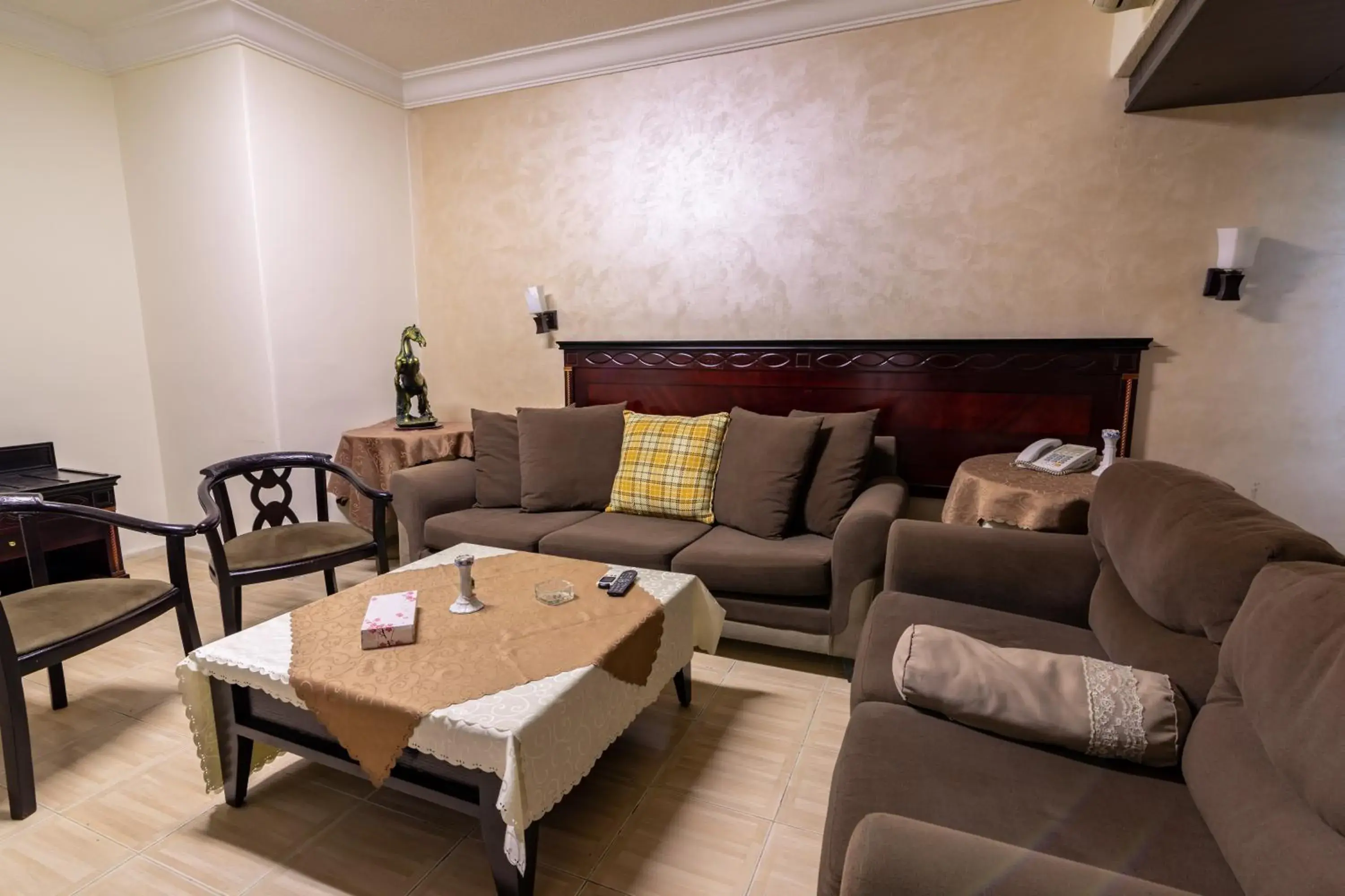 Living room, Seating Area in Gardens Hotel Amman