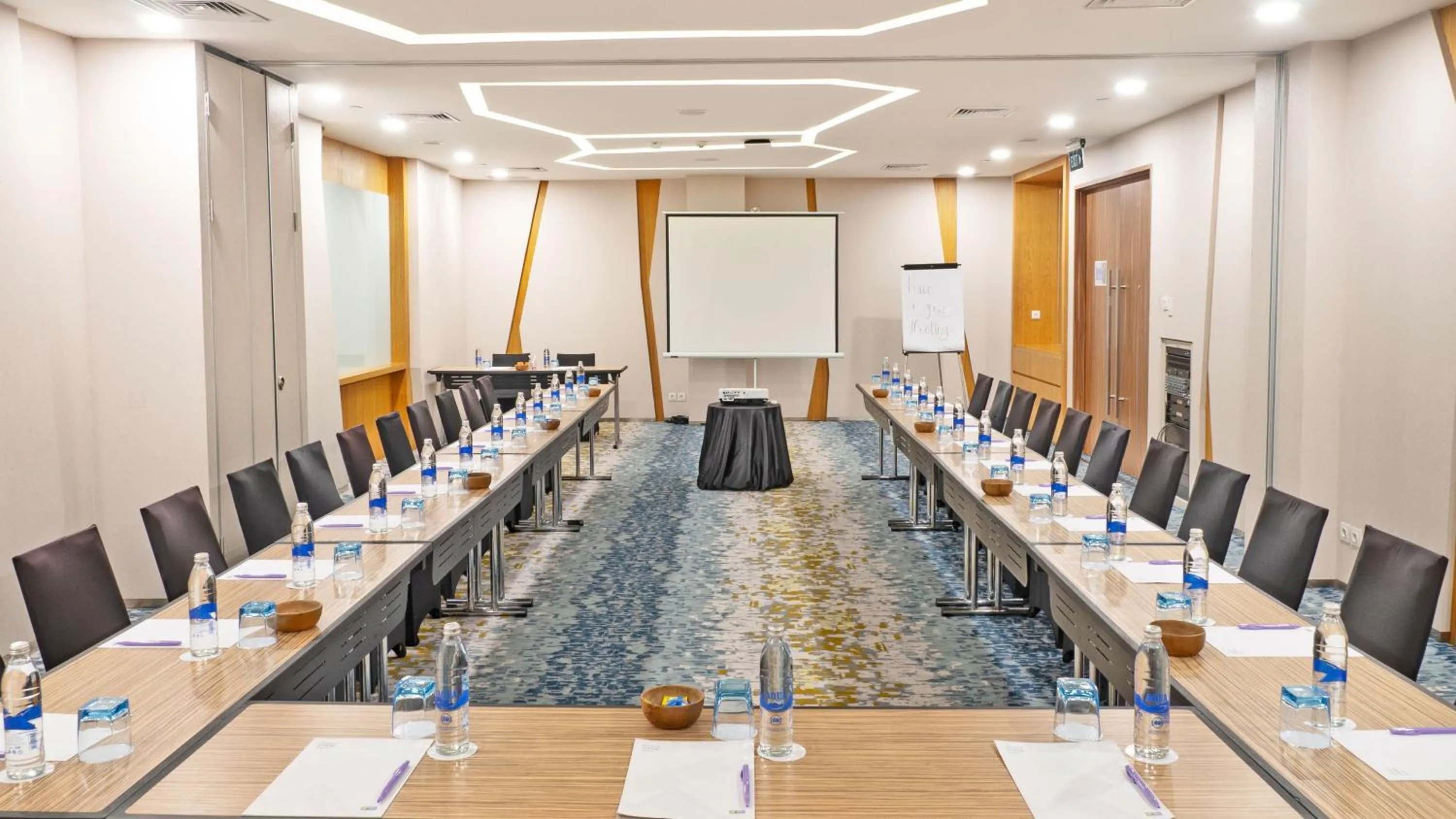 Meeting/conference room in Holiday Inn Resort Baruna Bali by IHG