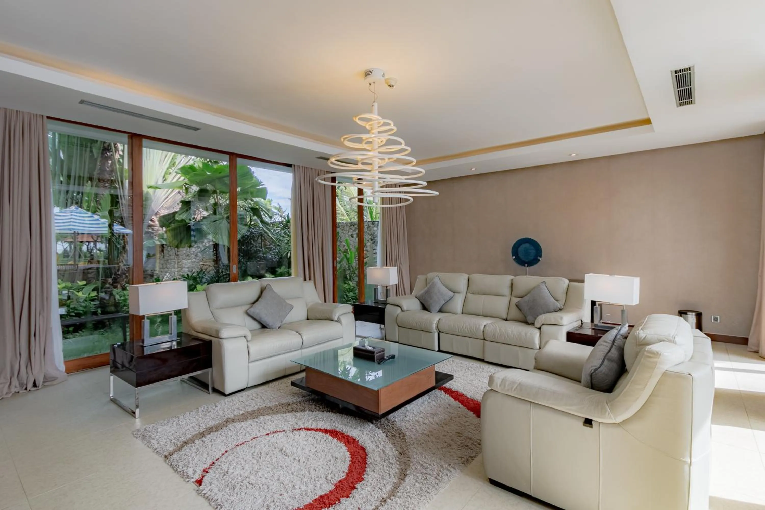 Living room in Holiday Inn Resort Baruna Bali by IHG