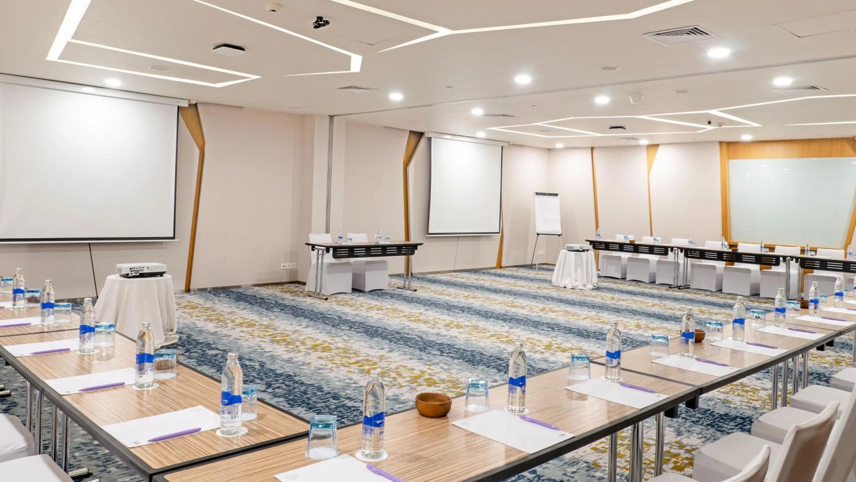 Meeting/conference room in Holiday Inn Resort Baruna Bali by IHG