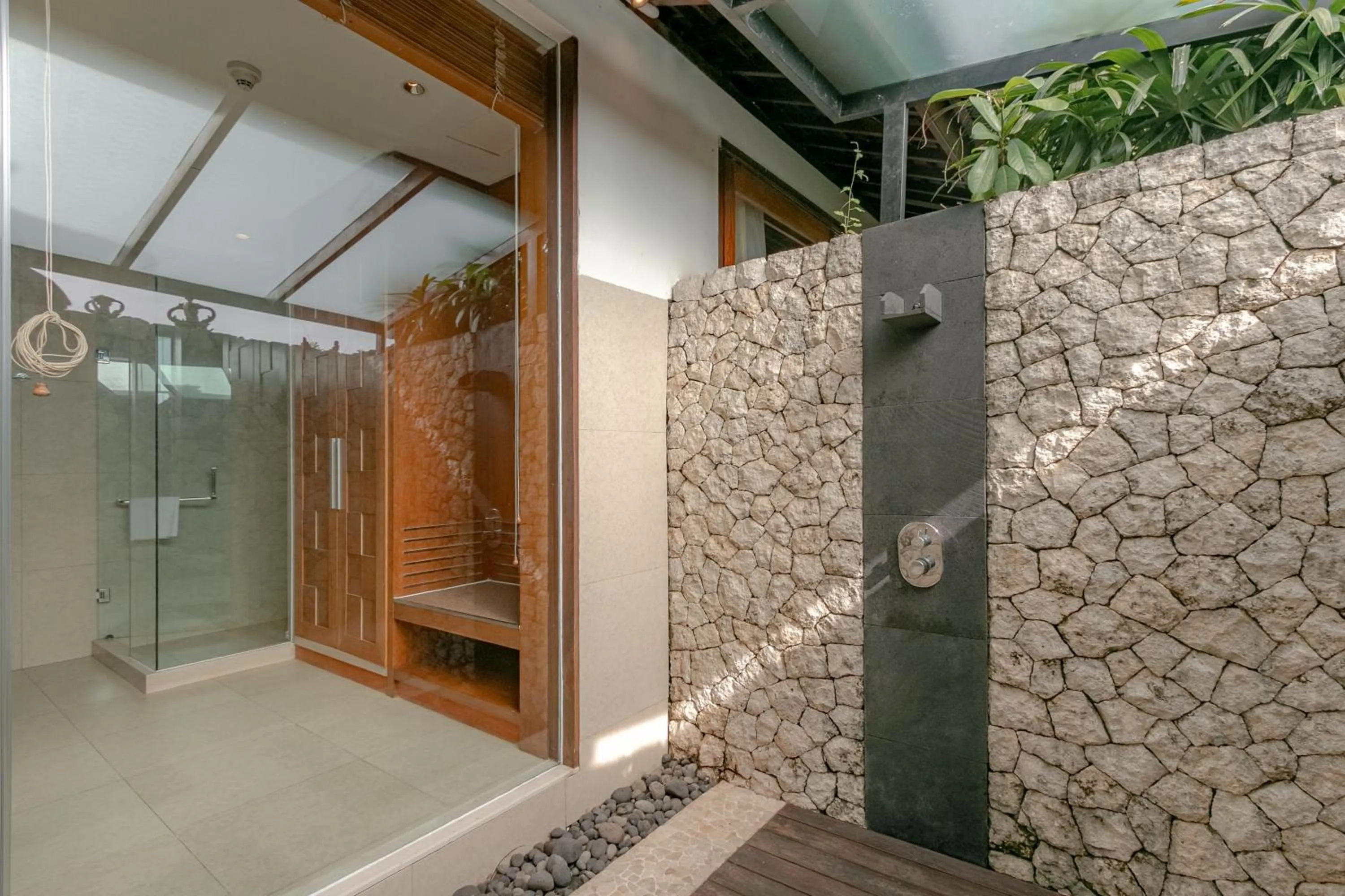 Bathroom in Holiday Inn Resort Baruna Bali by IHG