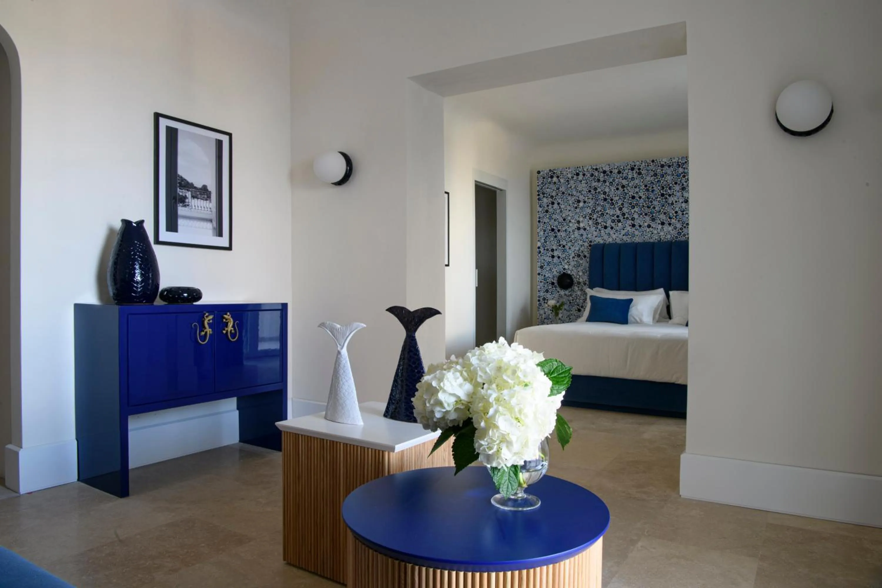 Living room, Bed in La Residenza Capri