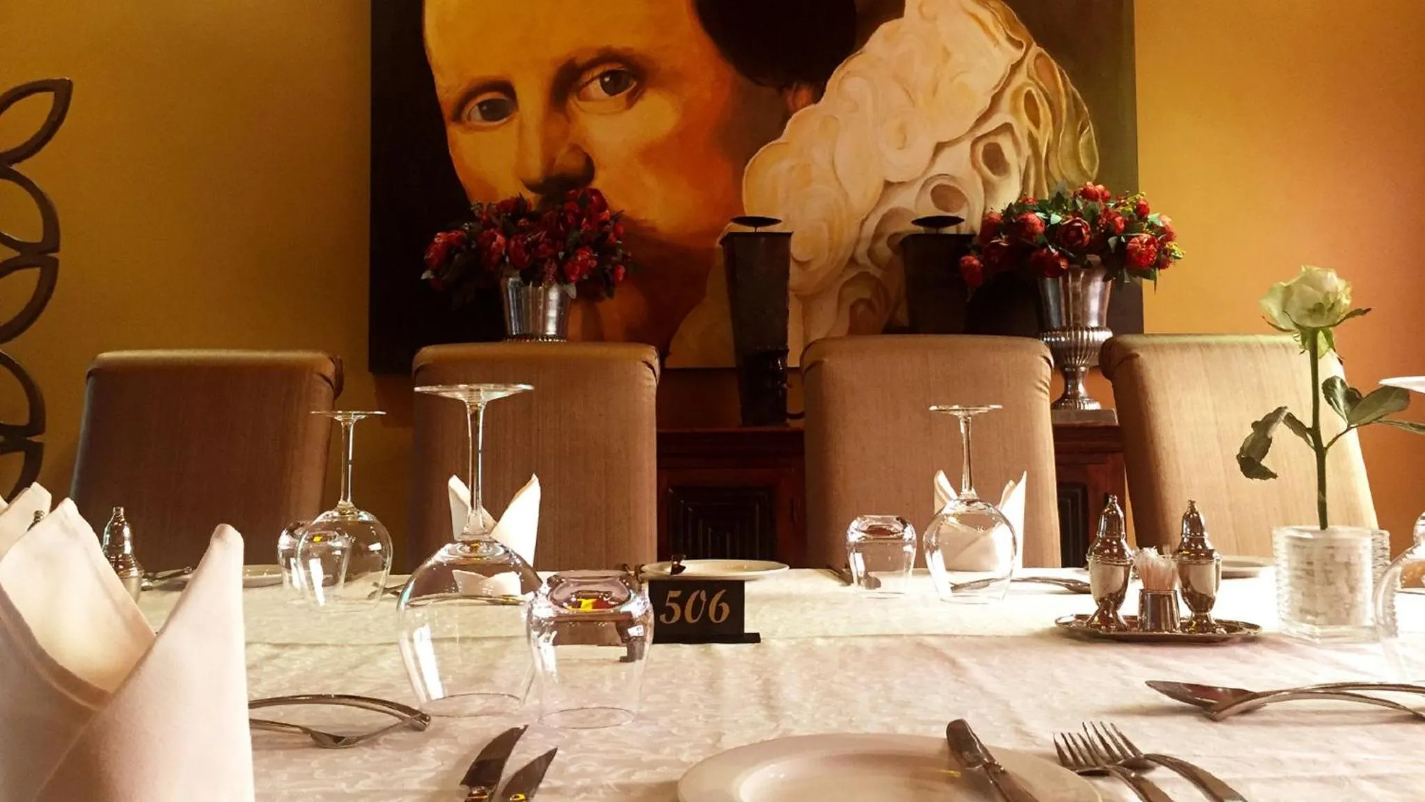 Restaurant/places to eat in Fusion Boutique Hotel