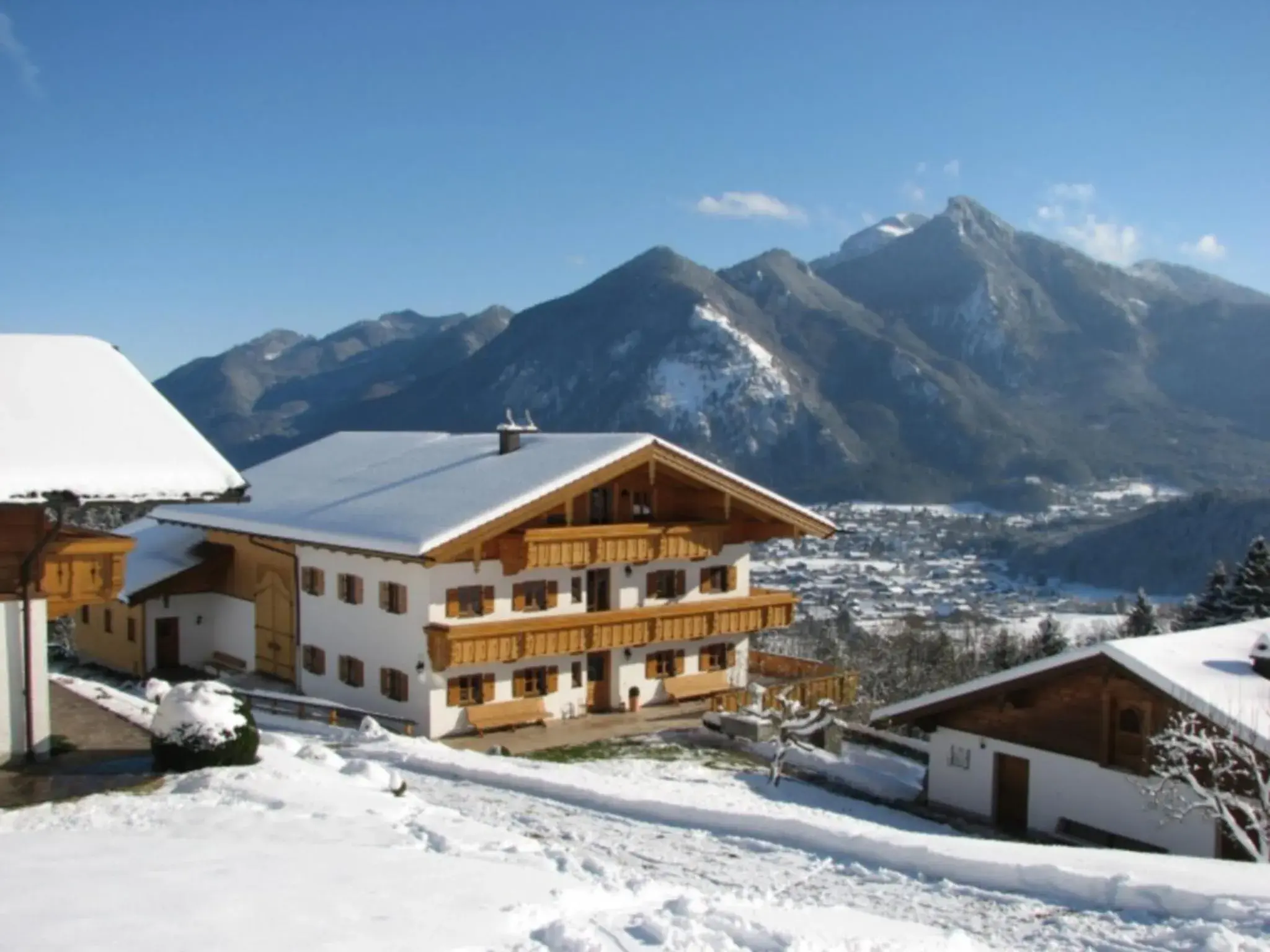Hacher Josef - Bergpanorama Ferienwohnungen | Chiemgau Karte Hacher Josef - Bergpanorama Ferienwohnungen | Chiemgau Karte
