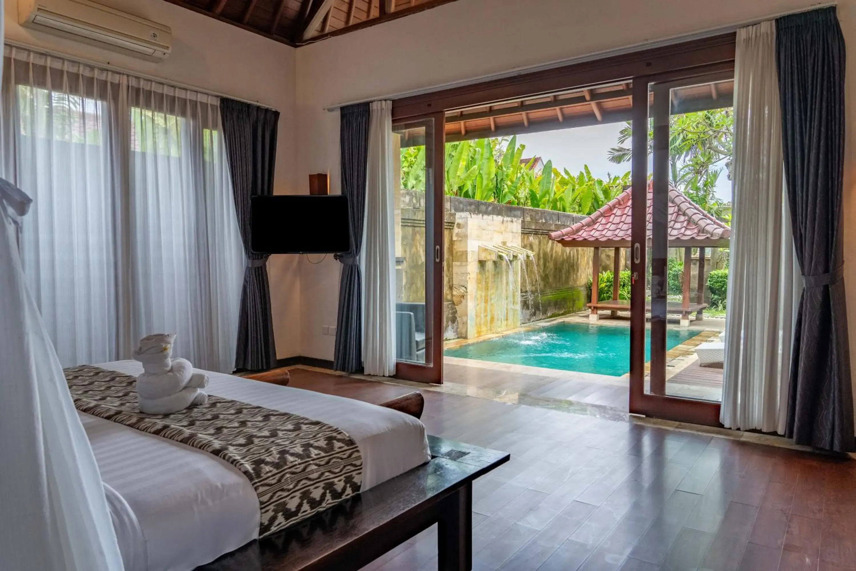 Bed in Bali Prime Villas Seminyak by Kanaya Hospitality Bed in Bali Prime Villas Seminyak by Kanaya Hospitality