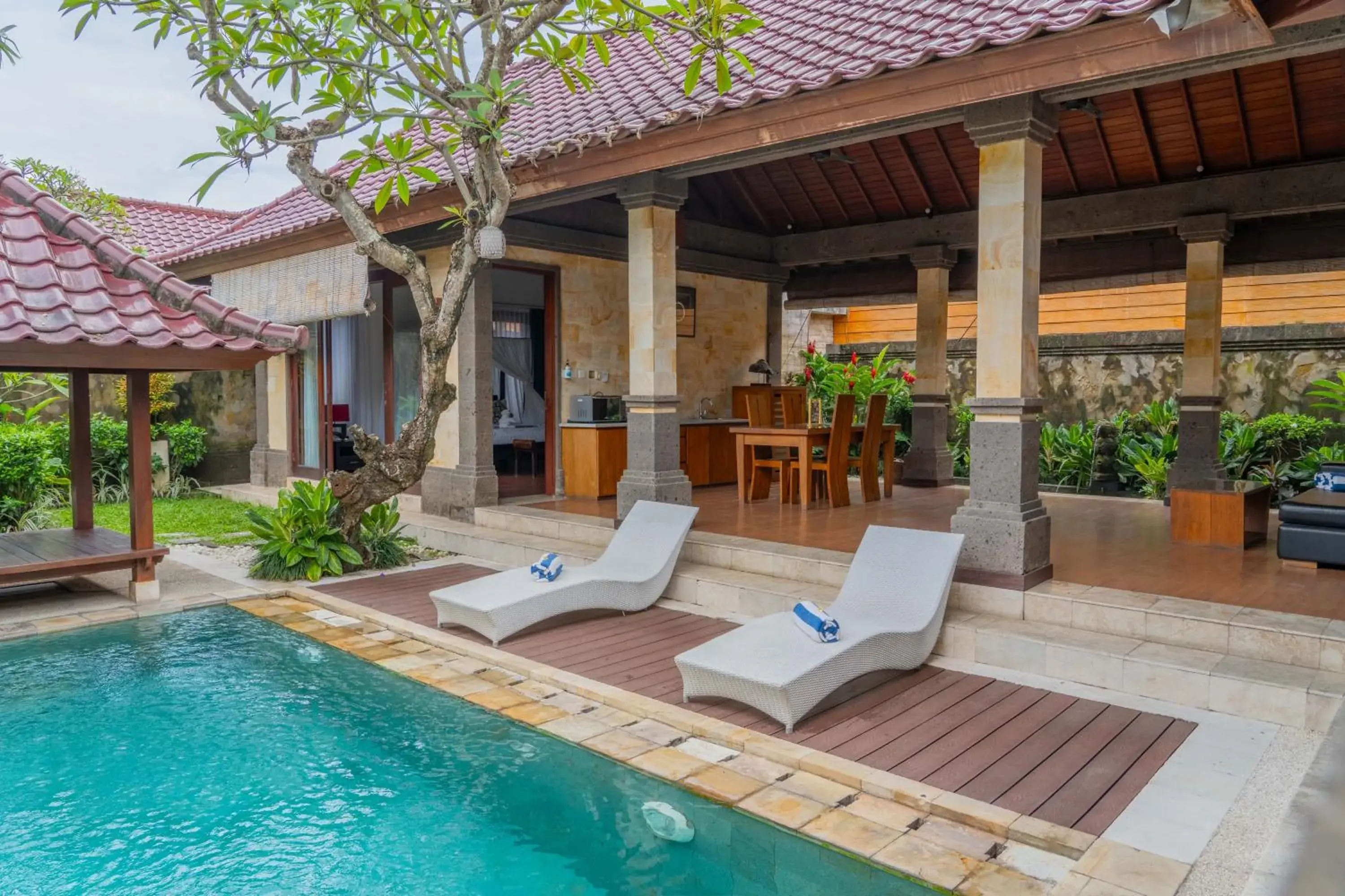 Day in Bali Prime Villas Seminyak by Kanaya Hospitality Day in Bali Prime Villas Seminyak by Kanaya Hospitality