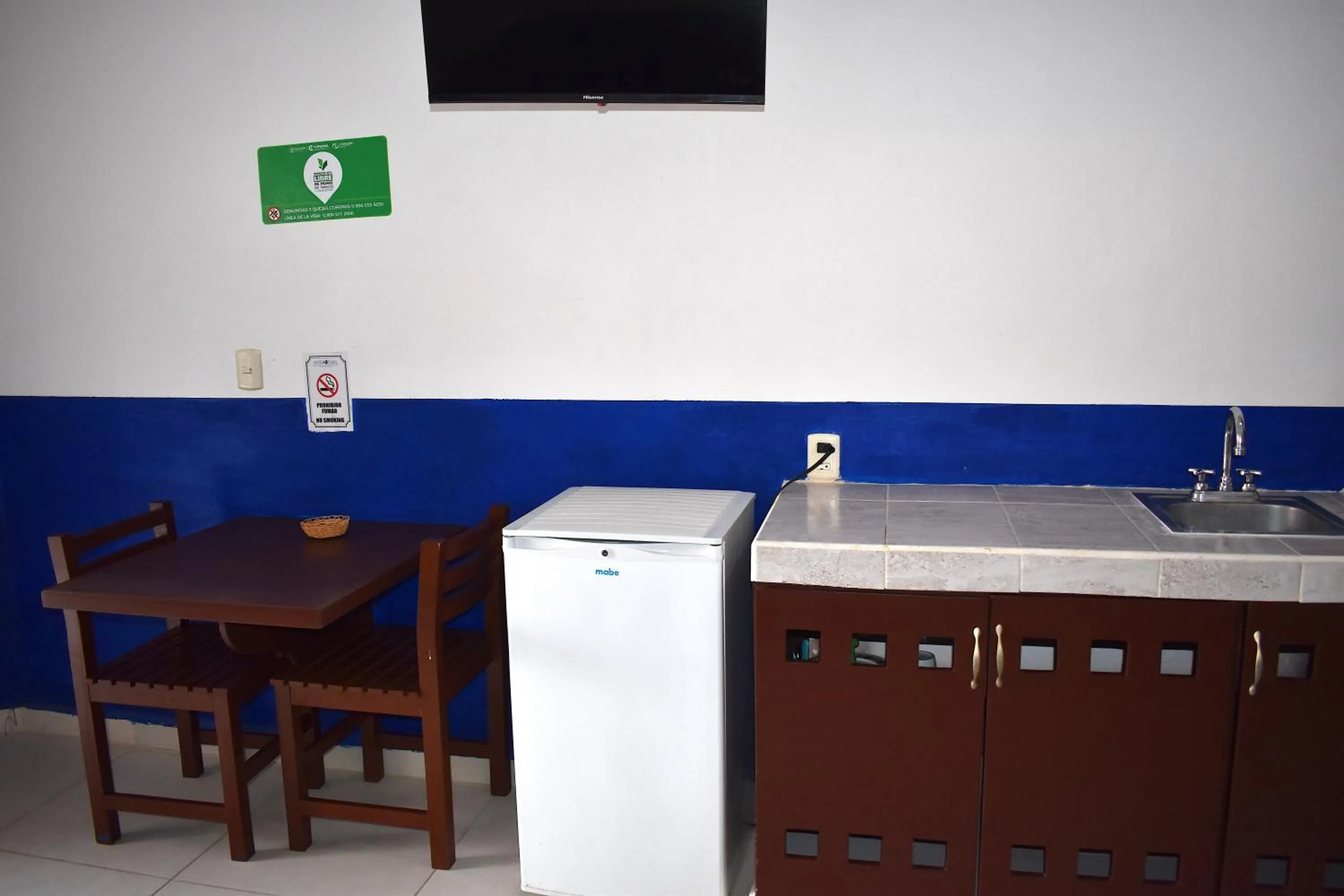 Dining area in Plaza Almendros Hotel Isla Mujeres