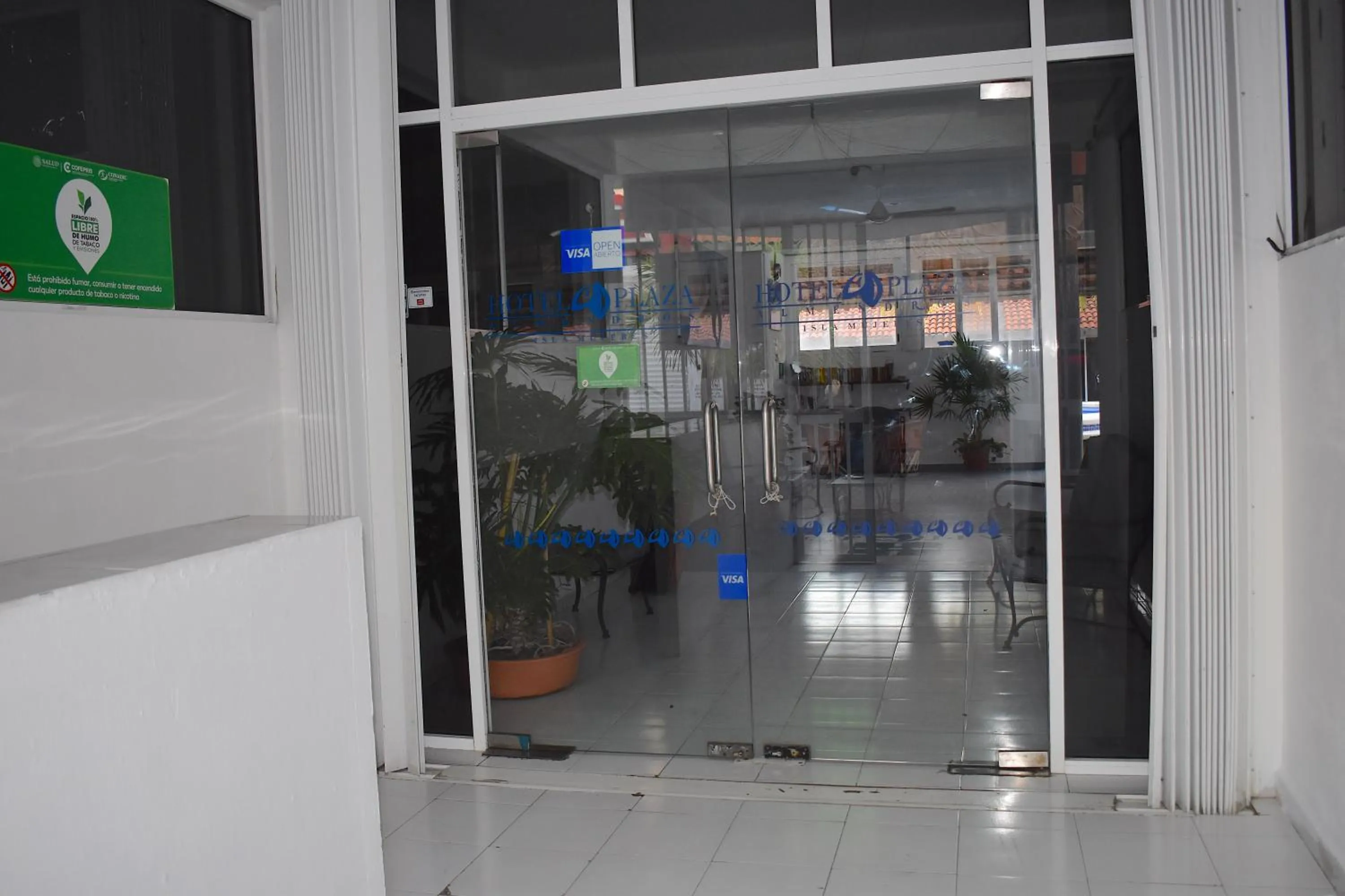 Lobby or reception in Plaza Almendros Hotel Isla Mujeres