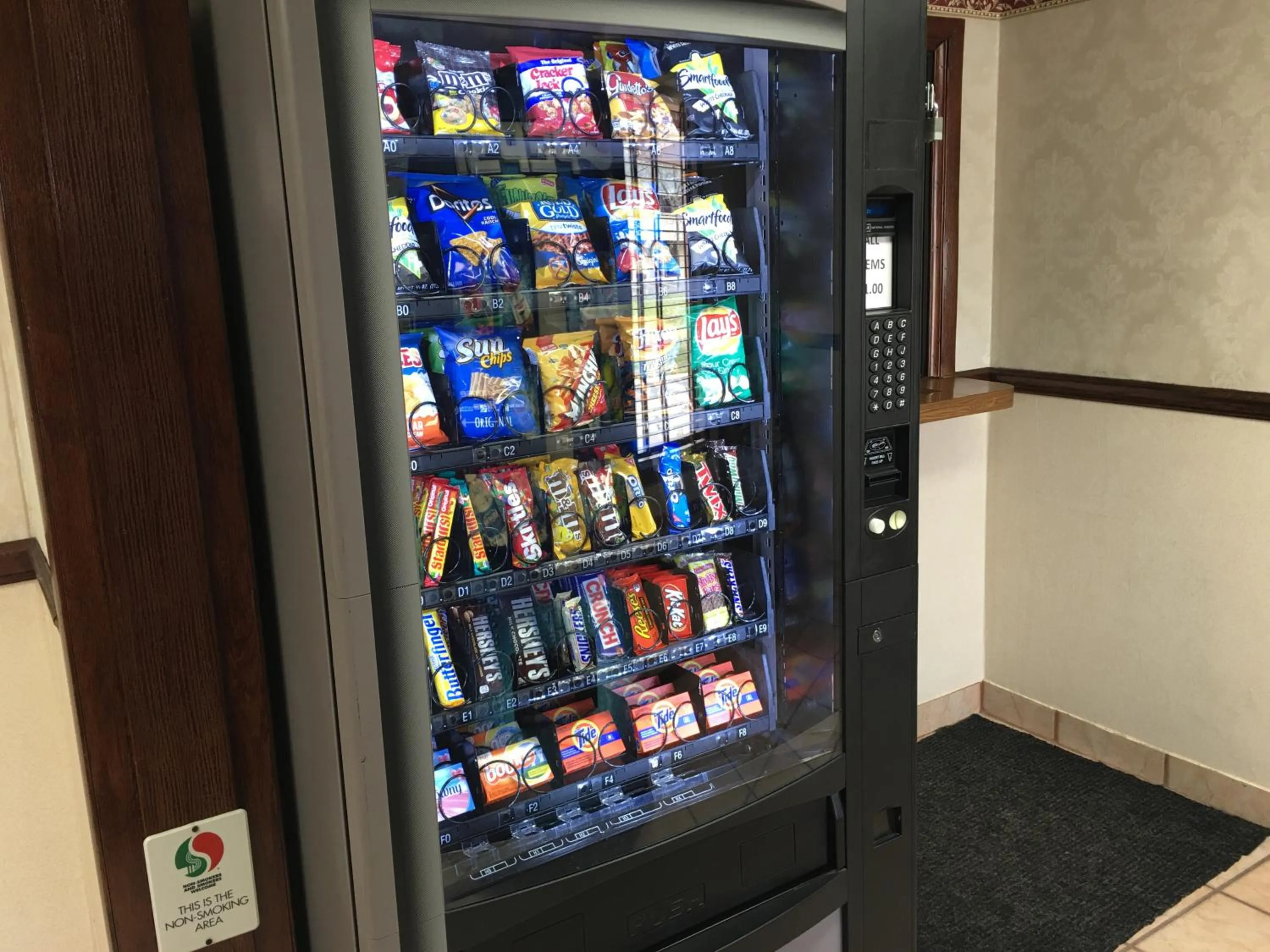 Meals in Travelodge by Wyndham Monroe