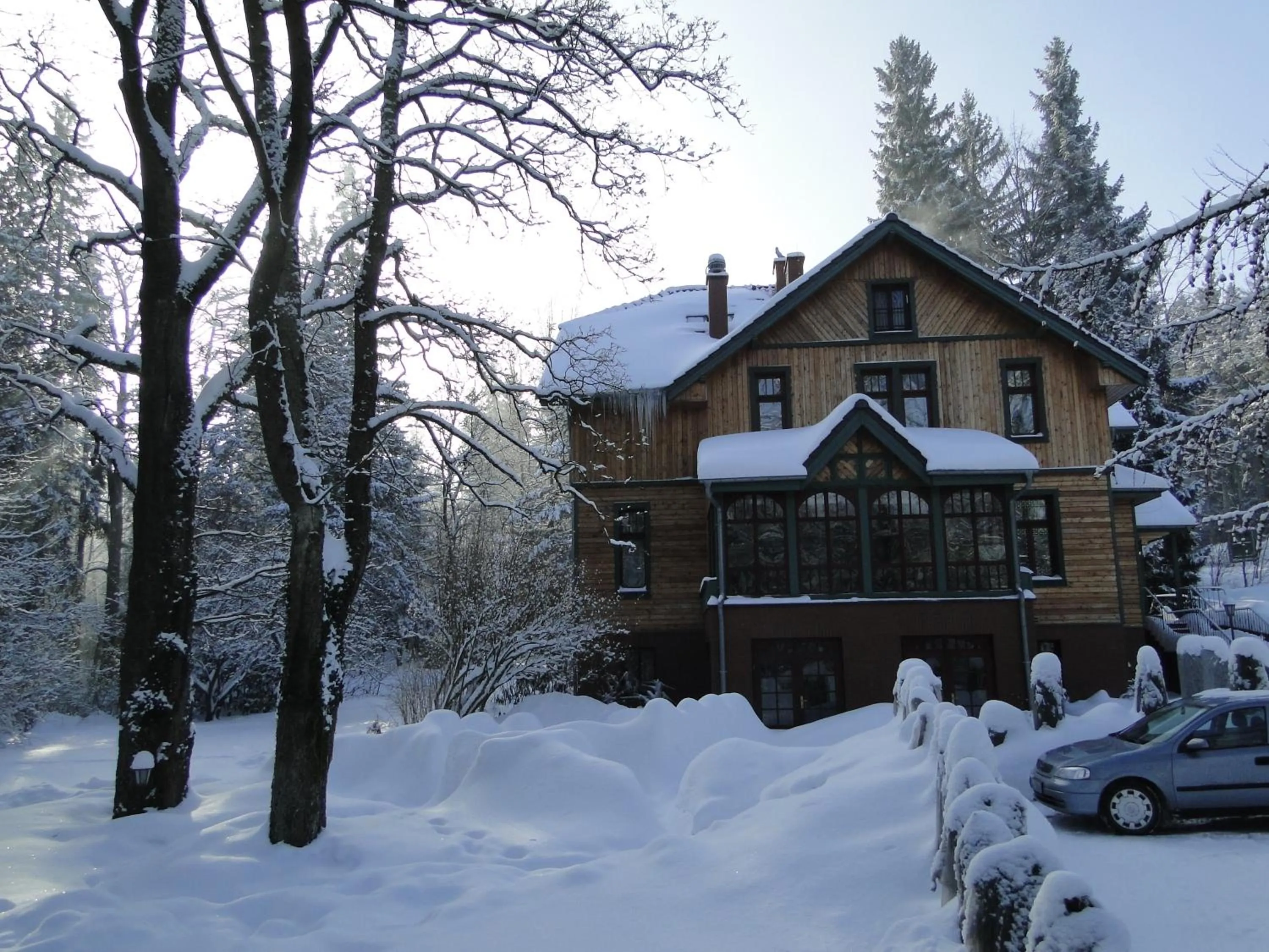 Property building in Hotel Magnes