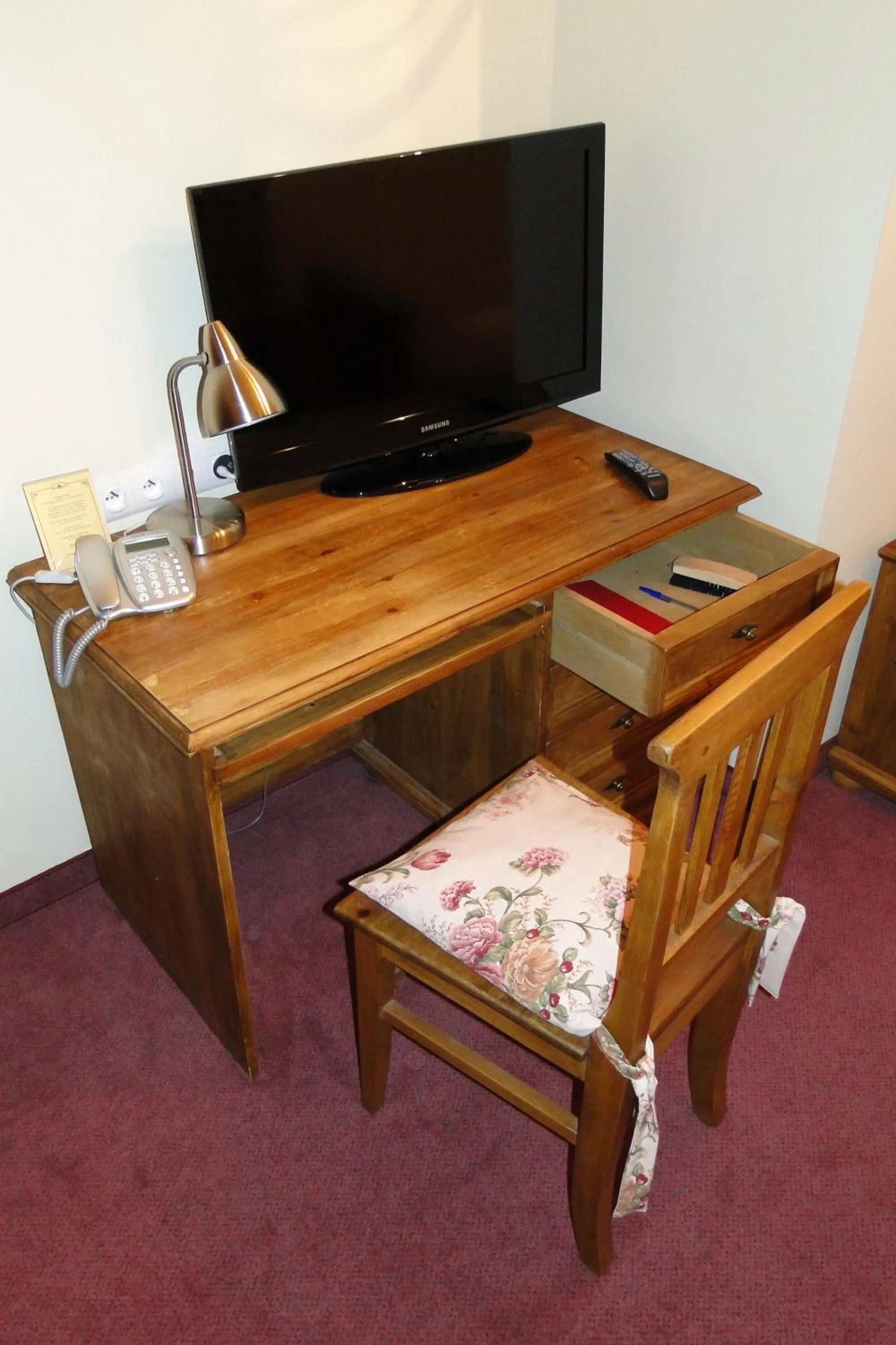 TV and multimedia in Hotel Magnes