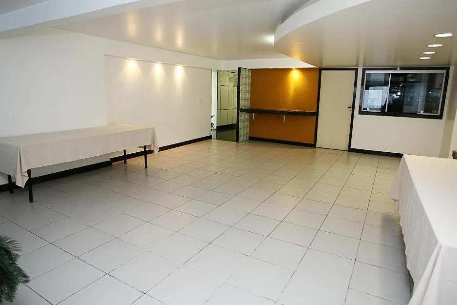 Meeting/conference room in Cheverny Apart Hotel