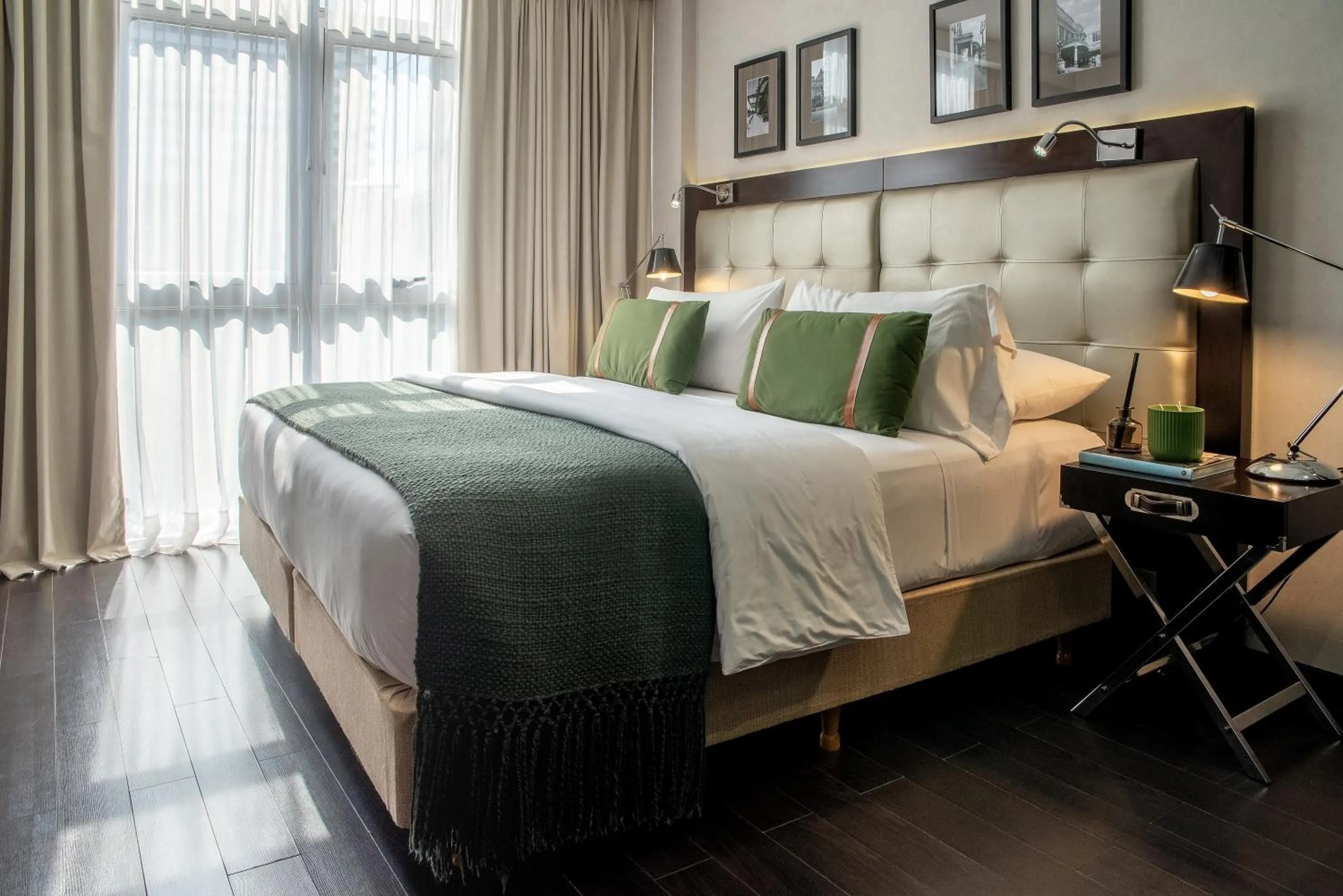 Bedroom, Bed in Lennox Buenos Aires