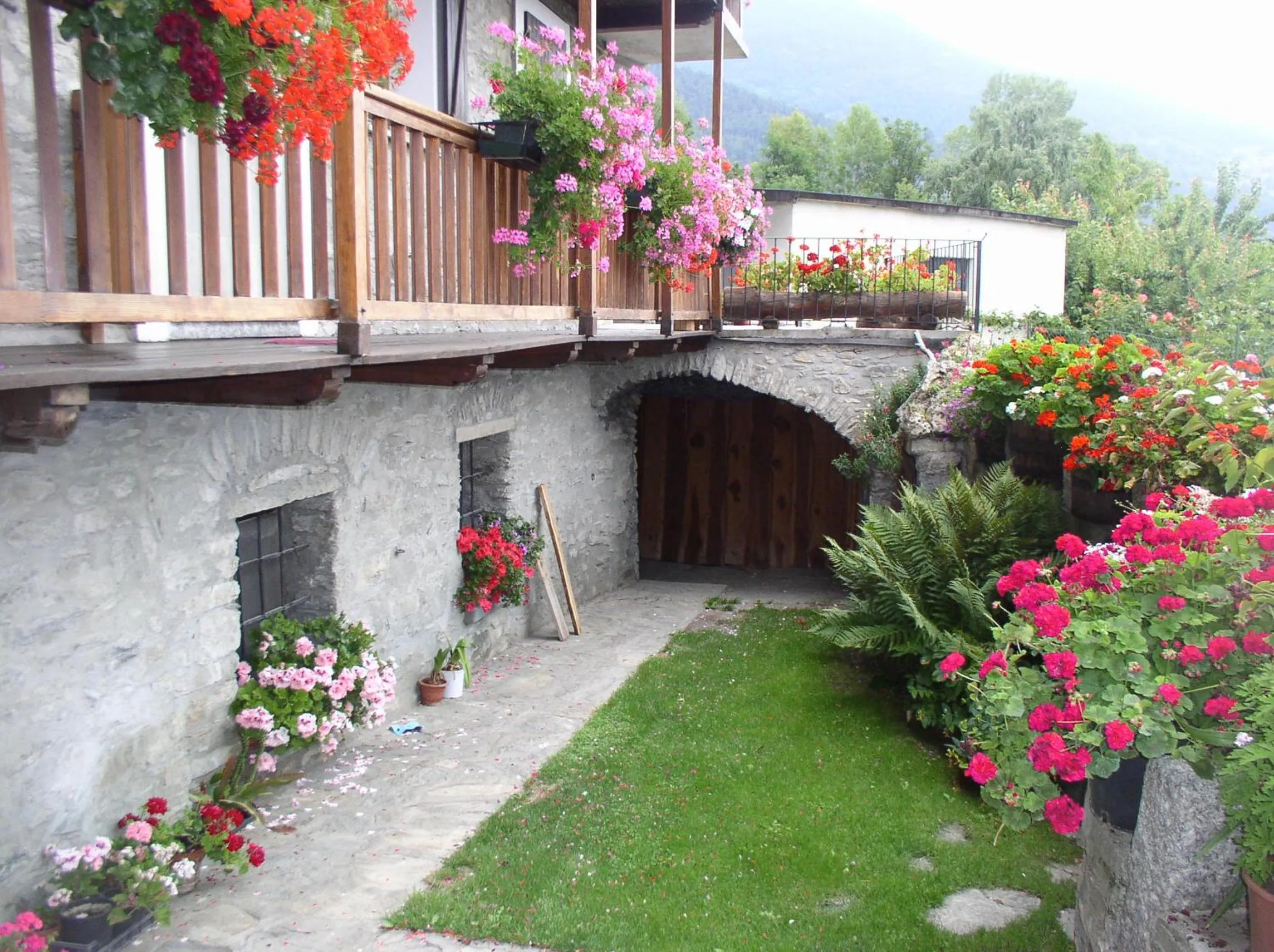 Facade/entrance in B&B Lo VAN - Camere al Verde Villaggio di Rumiod