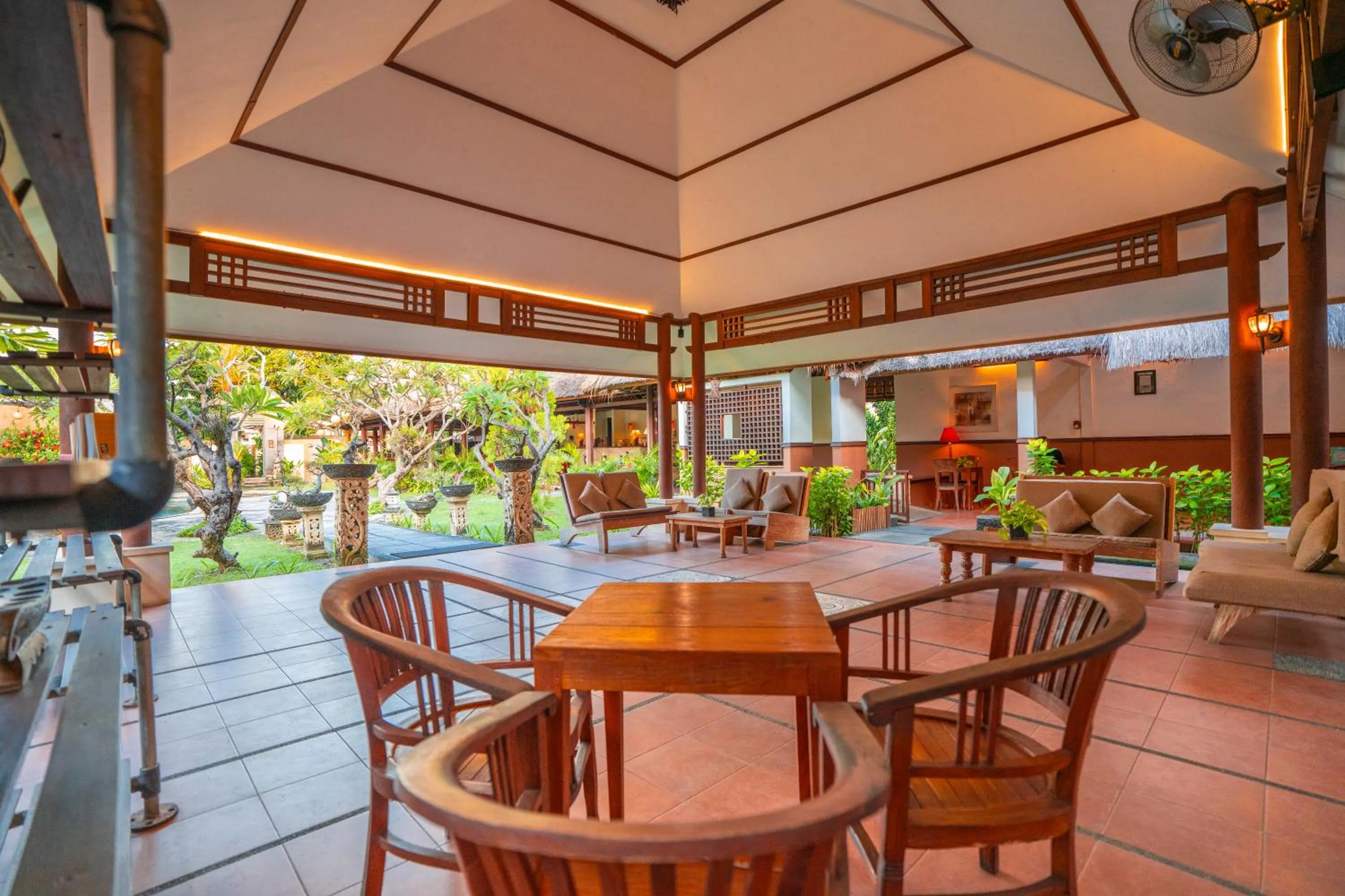 Lobby or reception in Desamuda Village by Pertama Management