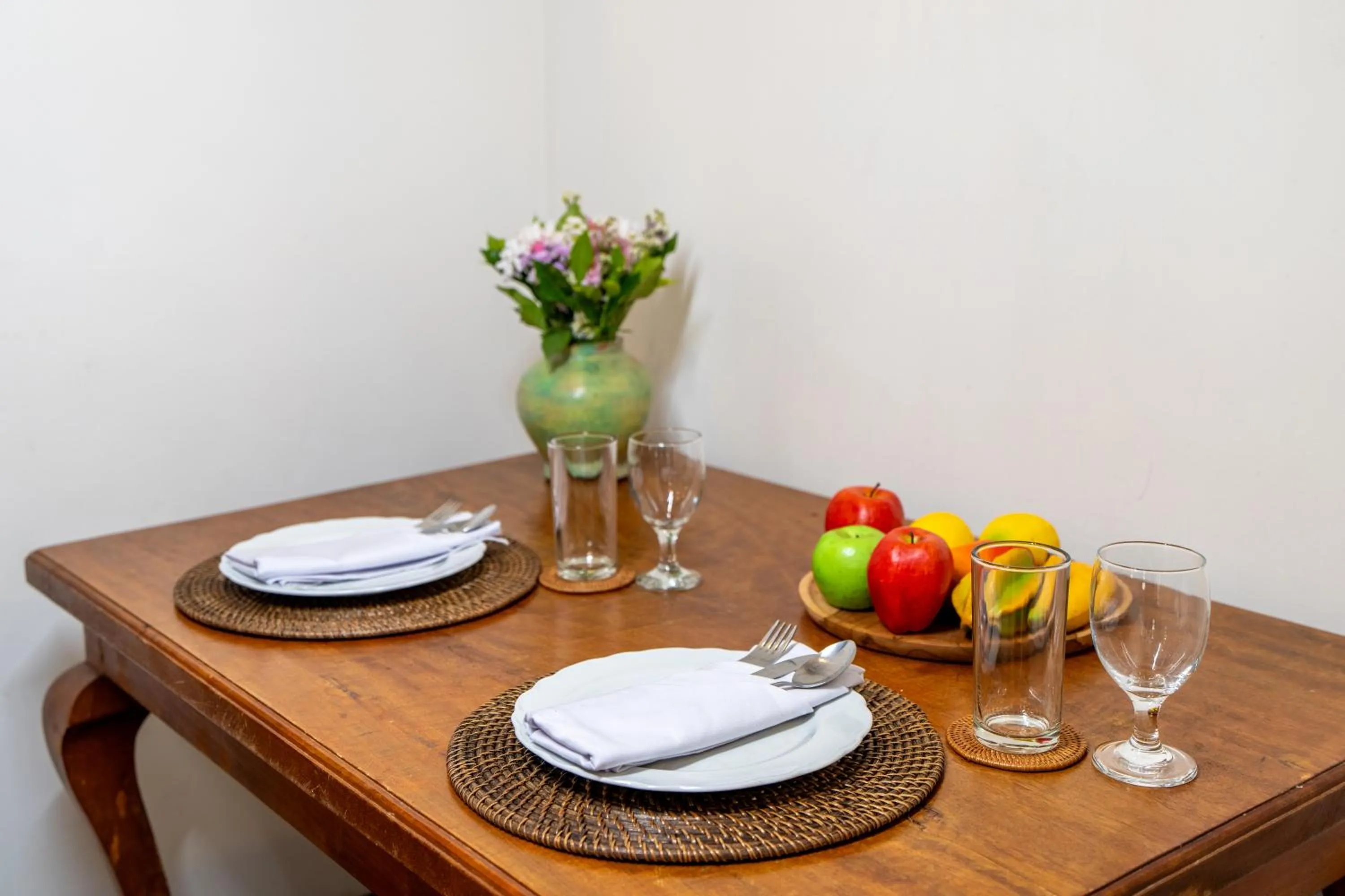 Dining area in Desamuda Village by Pertama Management