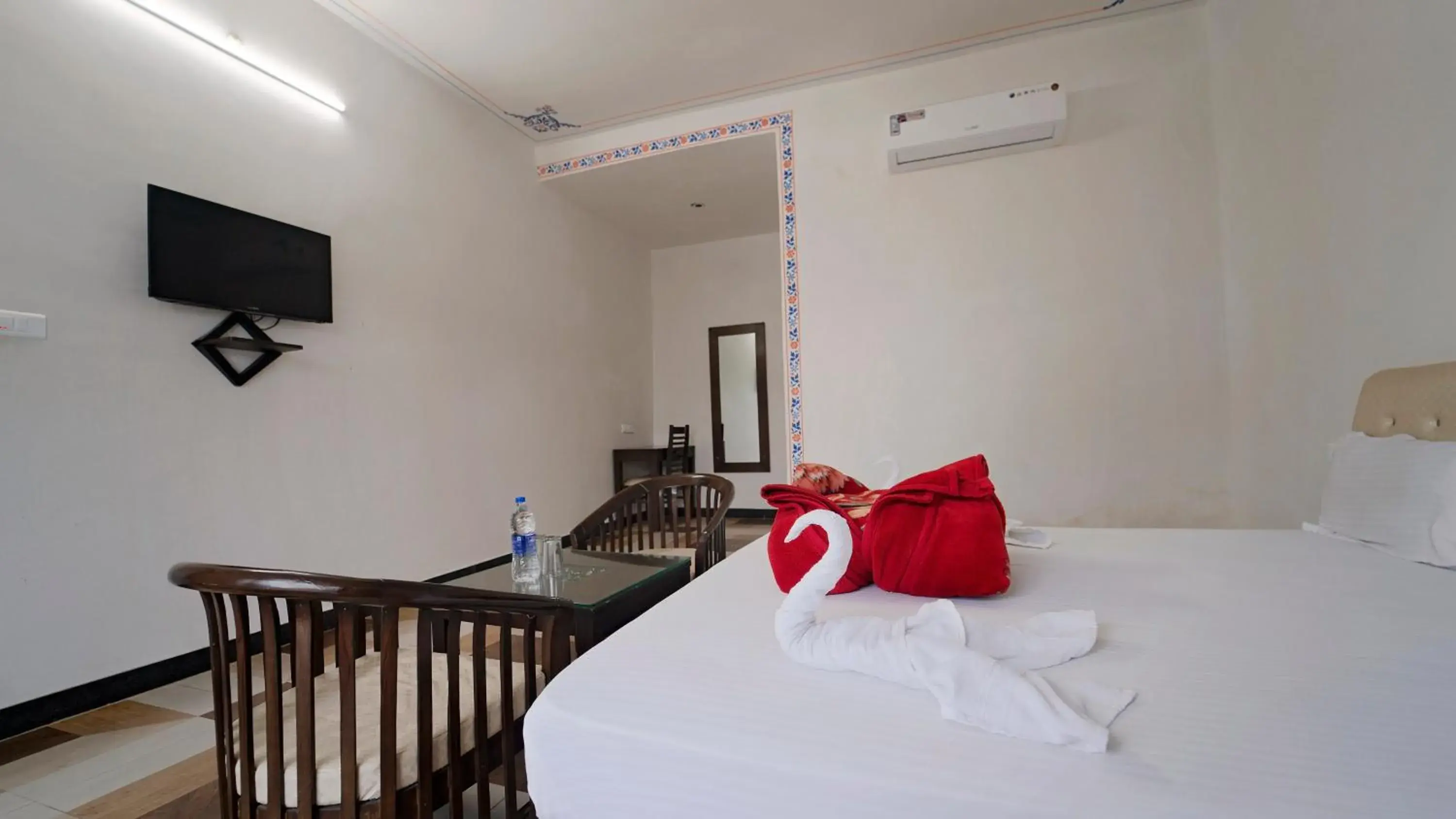 Bed in The Lal Bagh Bed in The Lal Bagh