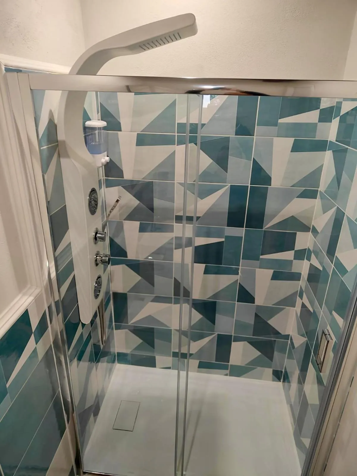 Shower in Il Vicoletto