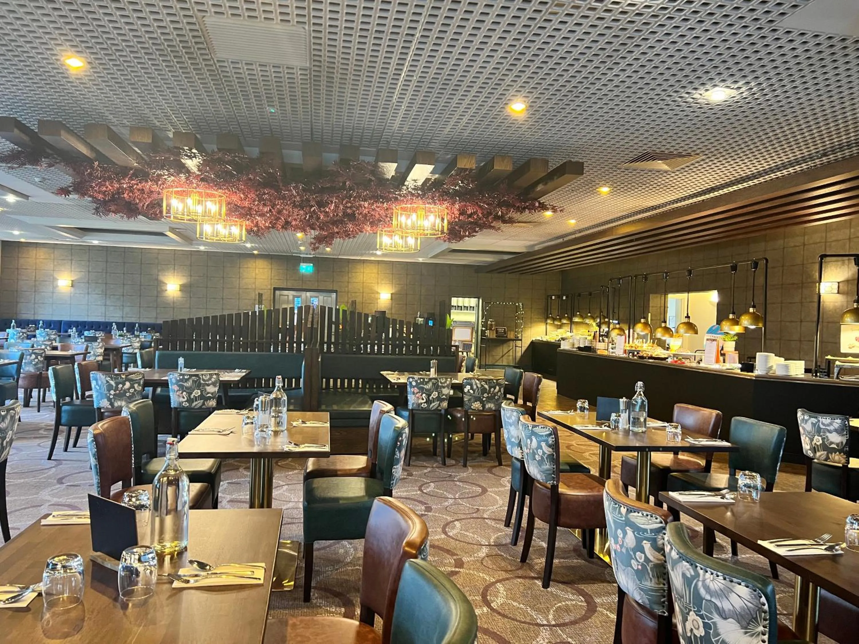 Restaurant/places to eat in Woodland Grange