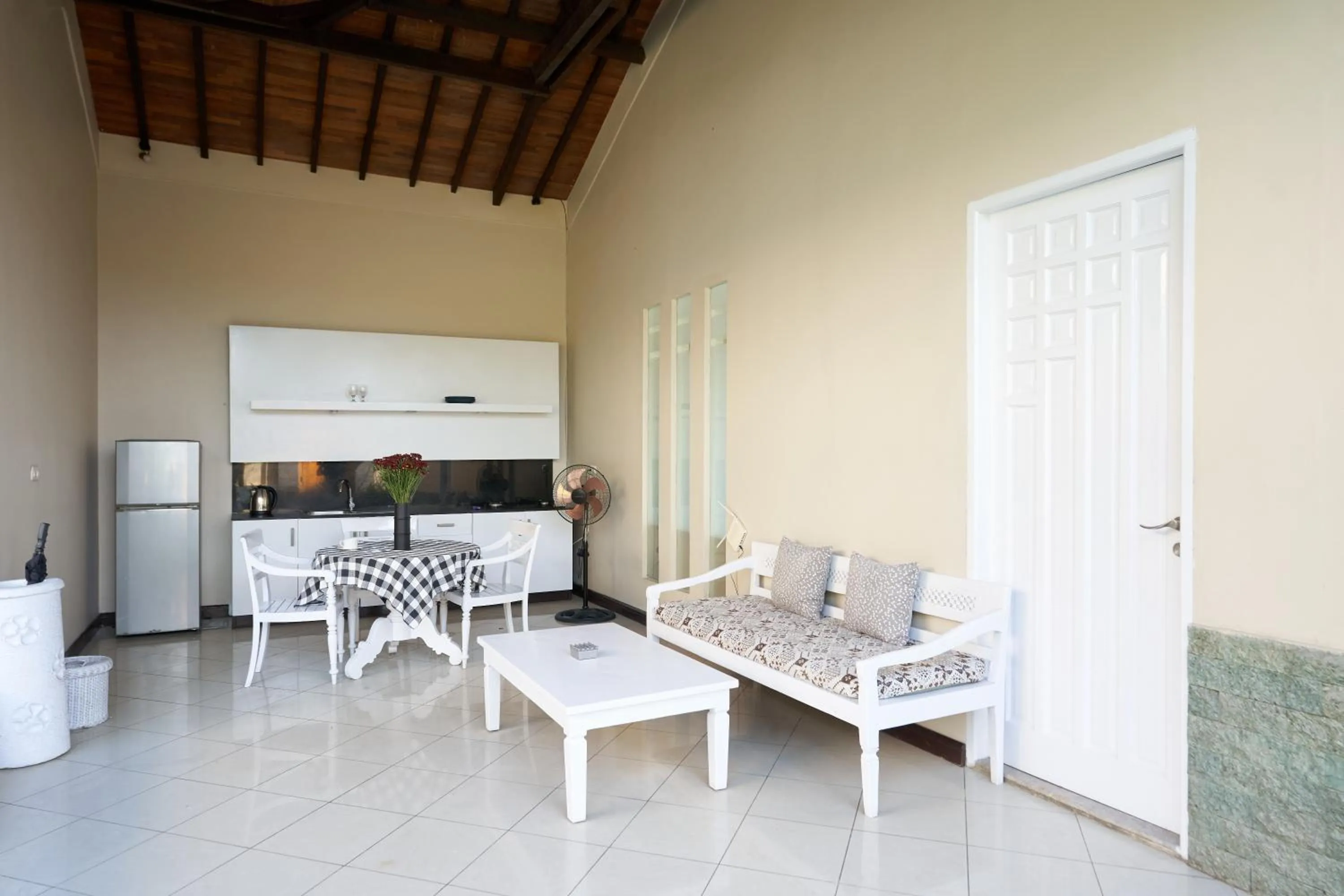 Kitchen or kitchenette in The Beverly Hills Bali Villas Jimbaran