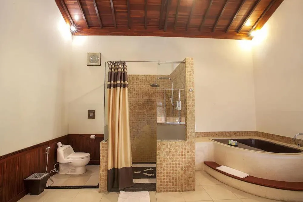 Shower in The Beverly Hills Bali Villas Jimbaran
