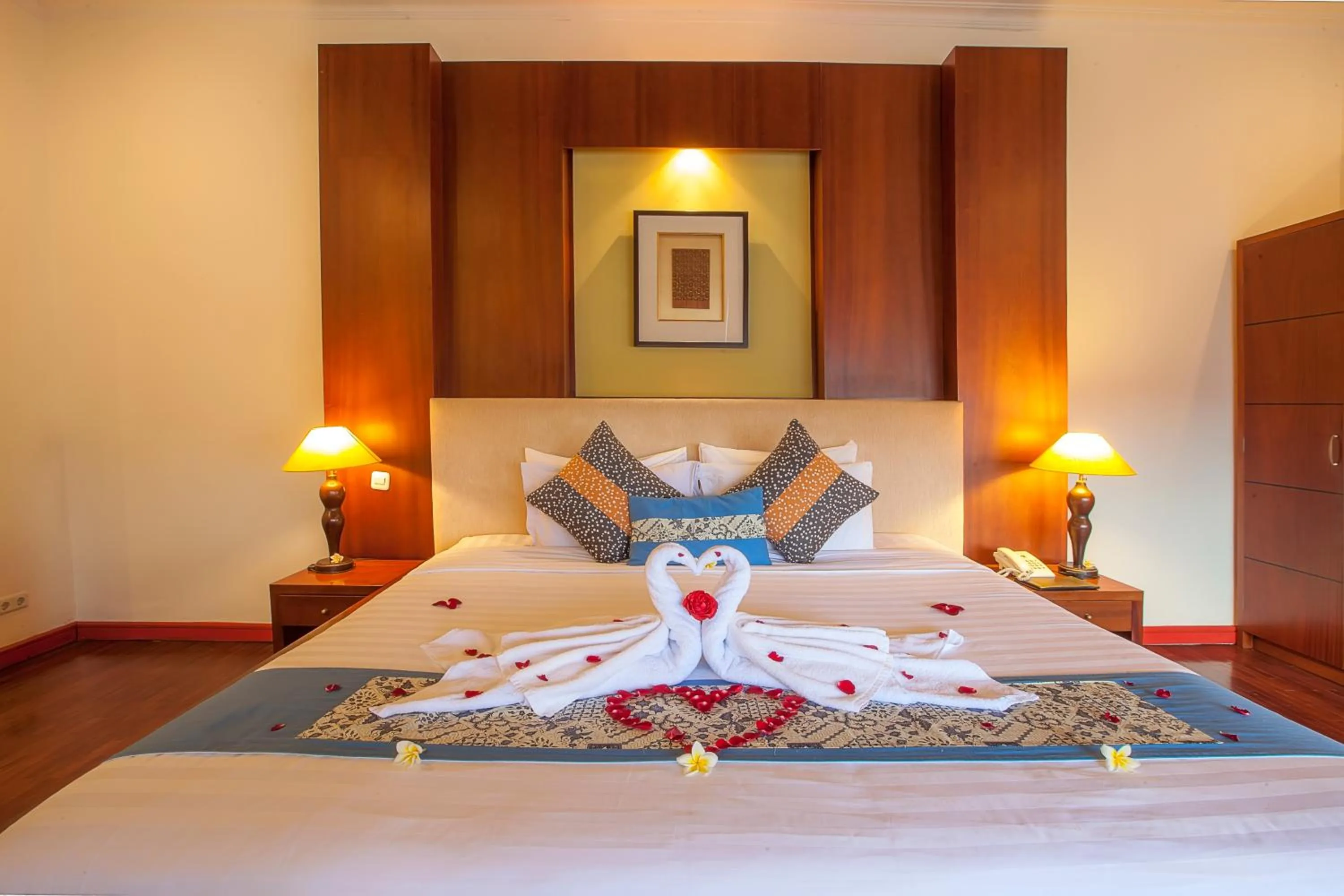 Bed in The Beverly Hills Bali Villas Jimbaran