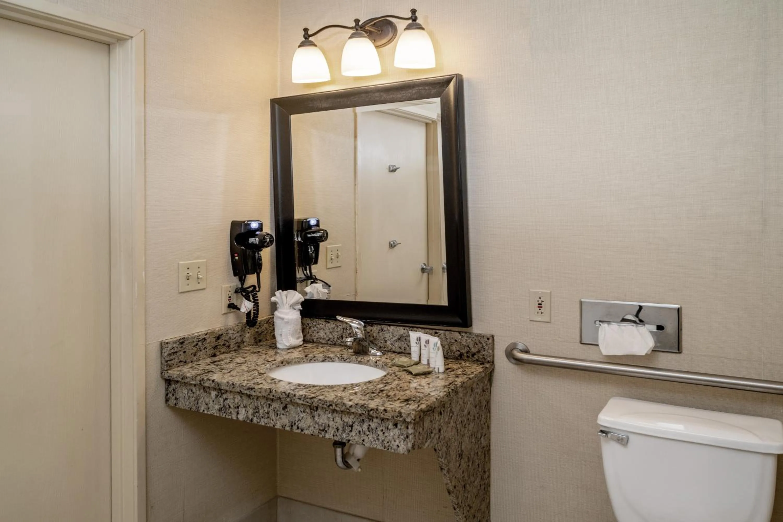 Bathroom in Country Inn & Suites By Radisson, Charleston South, WV