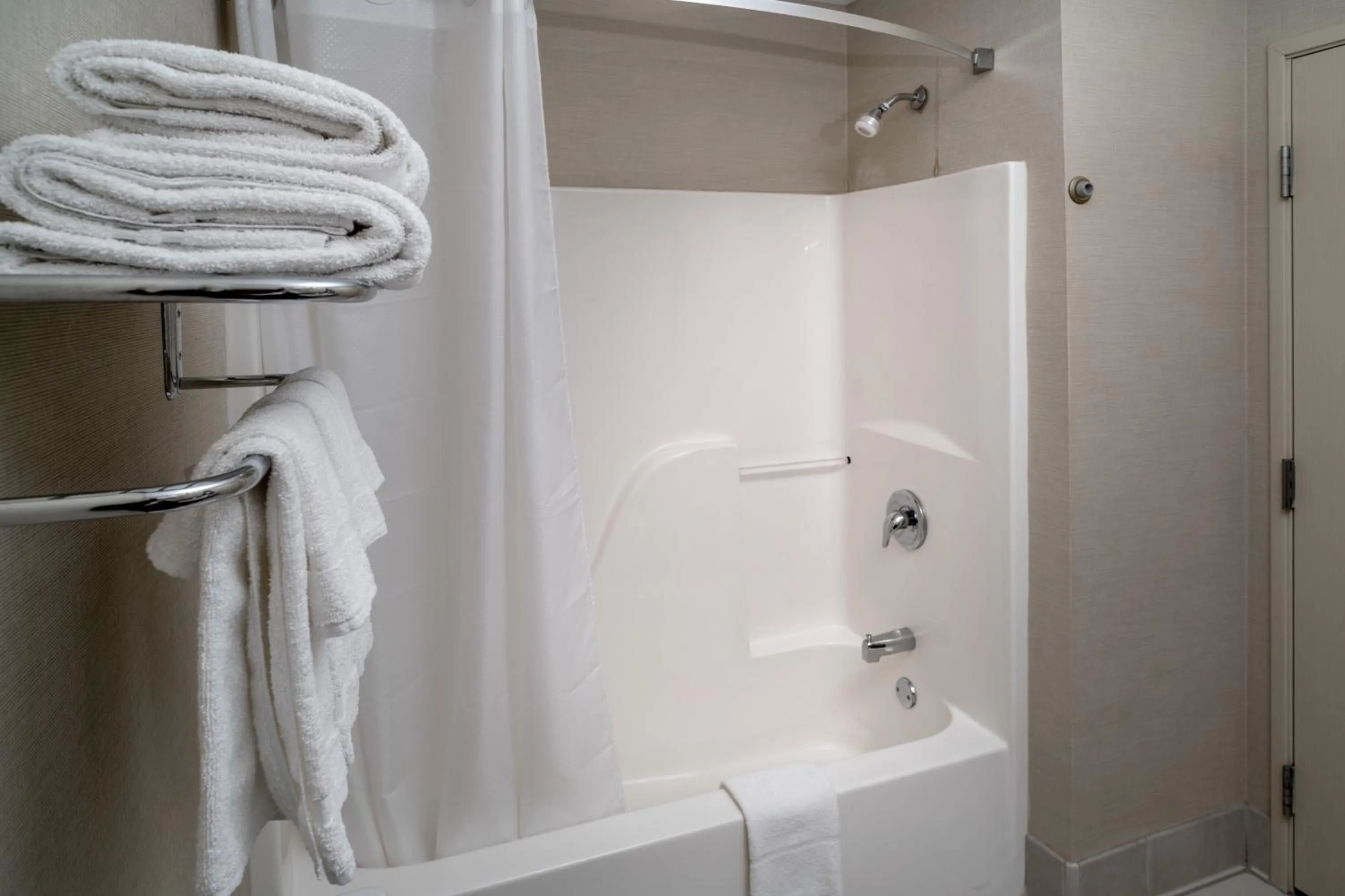 Bathroom in Country Inn & Suites By Radisson, Charleston South, WV